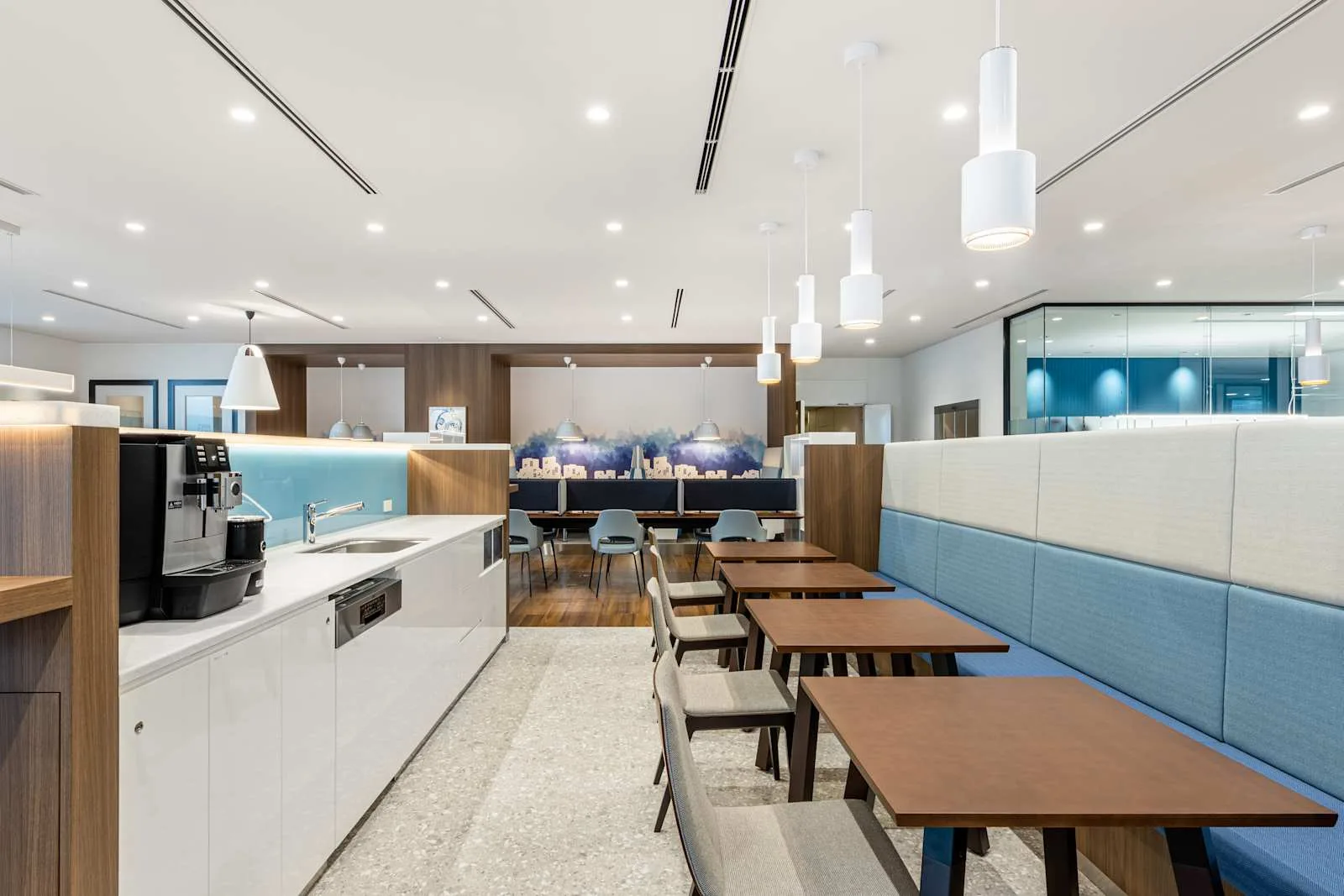 Regus NAGOYA, Dai Nagoya Building、カフェテリア、名古屋