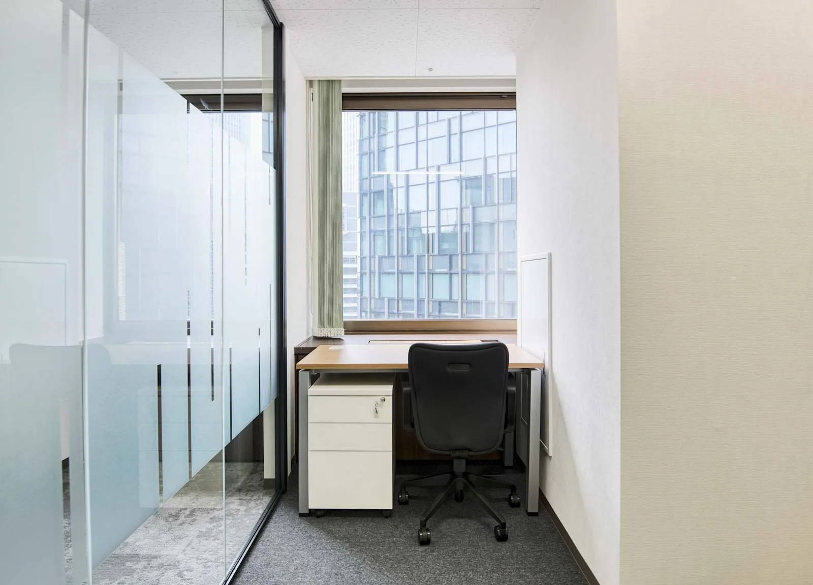 Regus Nagoya, KDX Nagoya Ekimae Building、個室オフィス（1席）、名古屋