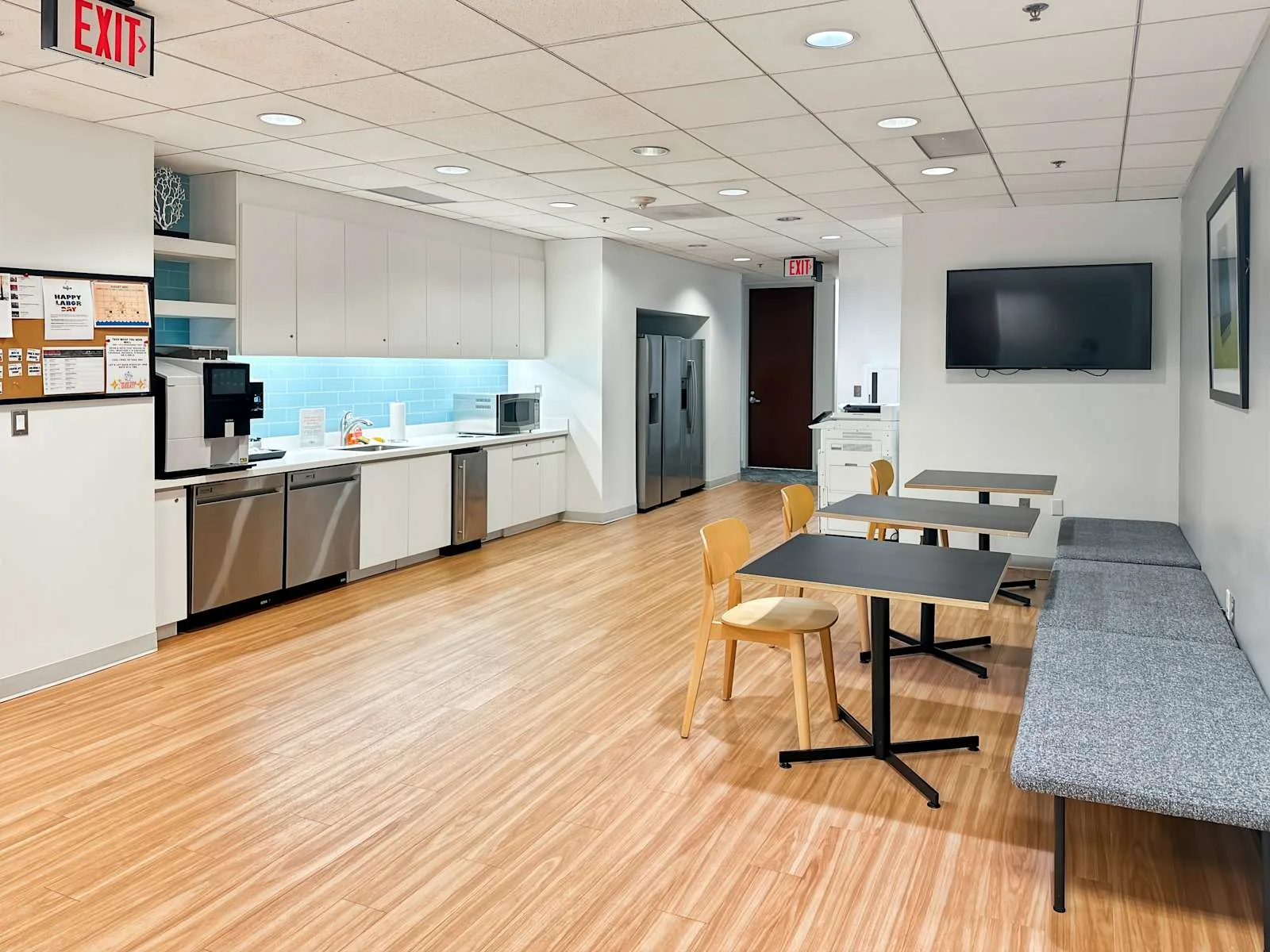 Regus NC, Charlotte - SouthPark, Cafeteria, Charlotte, NC