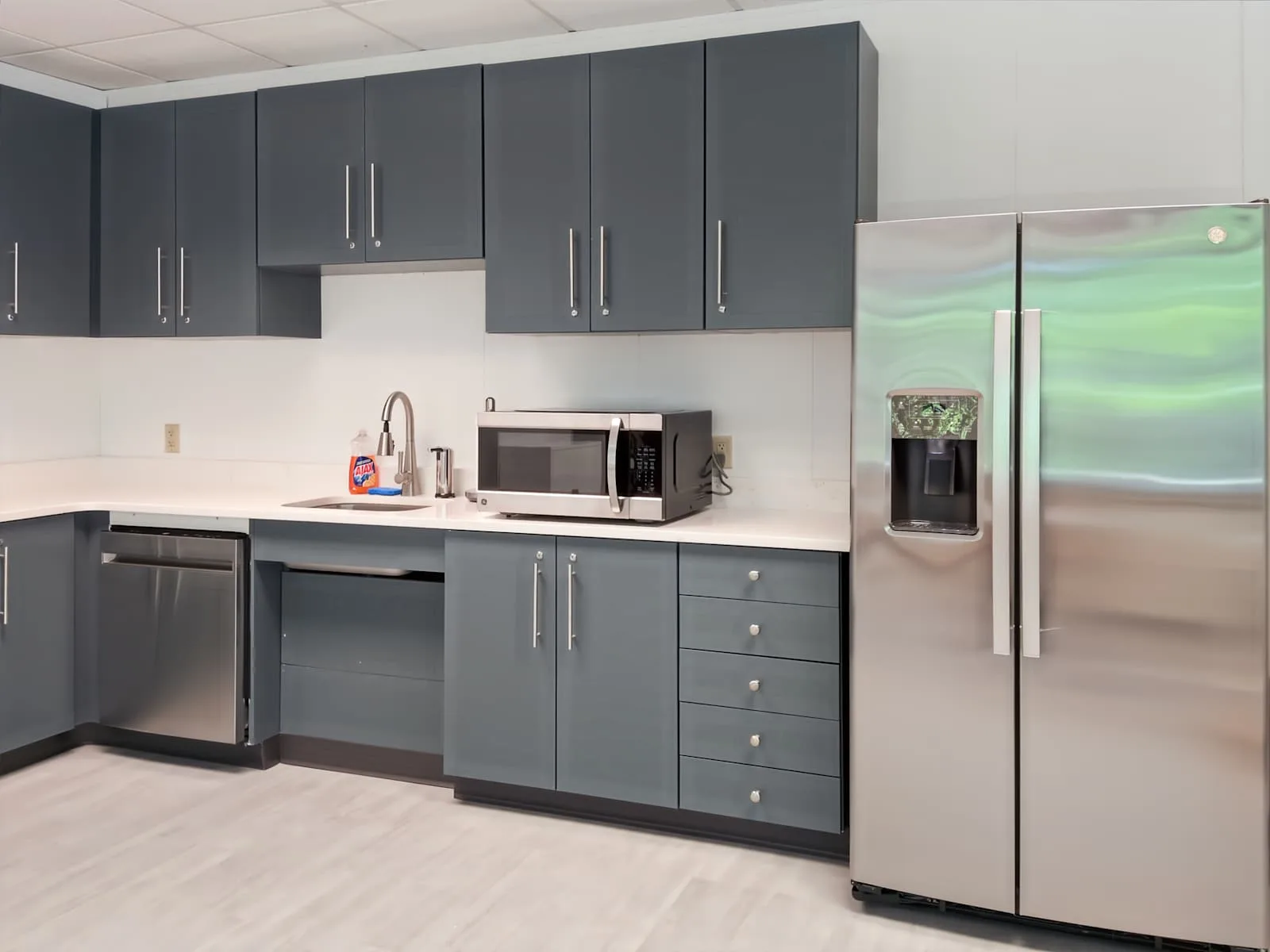 Regus NC, High Point - Eastchester Drive, Kitchen, High Point, NC