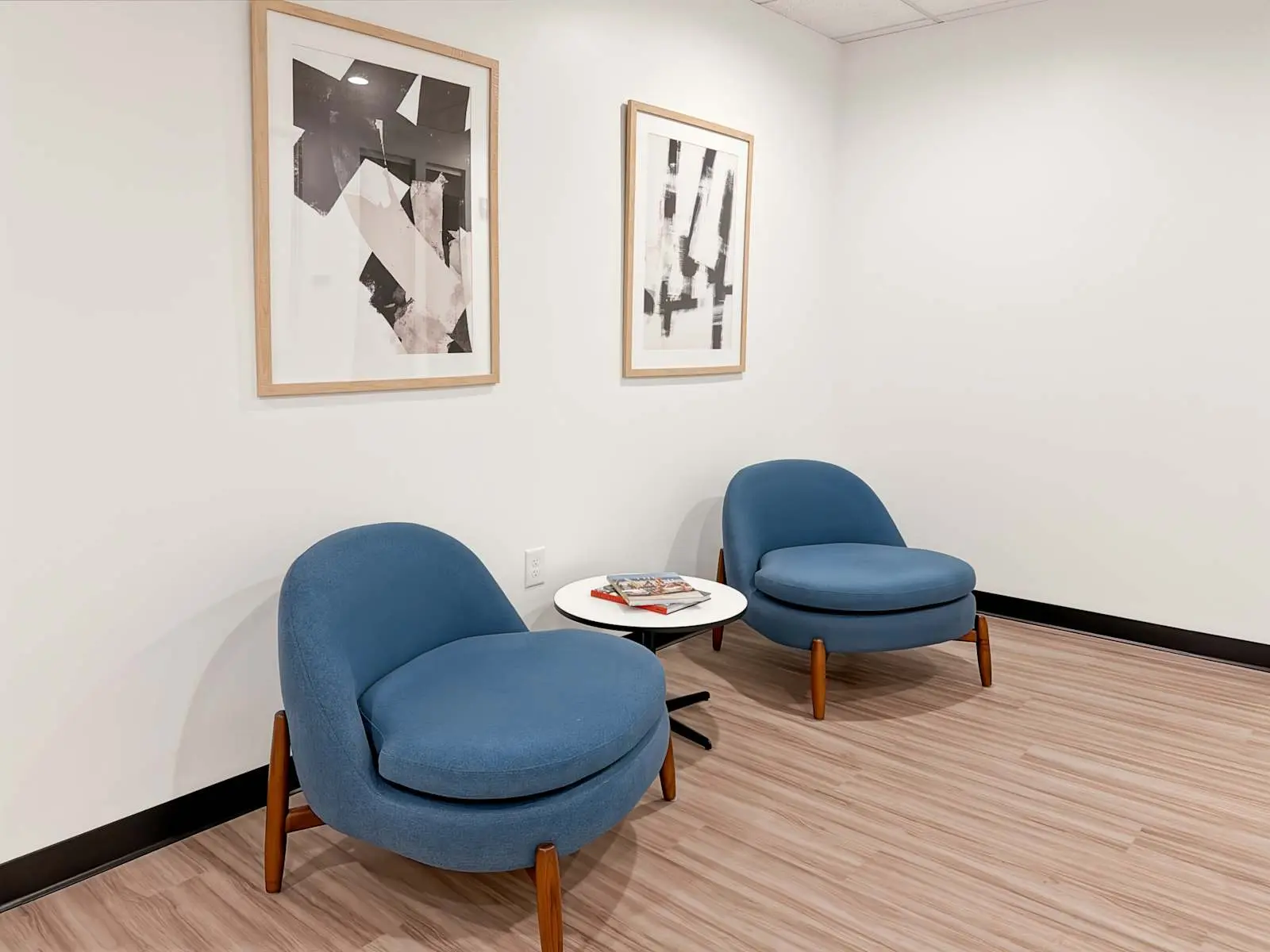 Regus NC, Raleigh - The Exchange, Lounge, Raleigh, NC