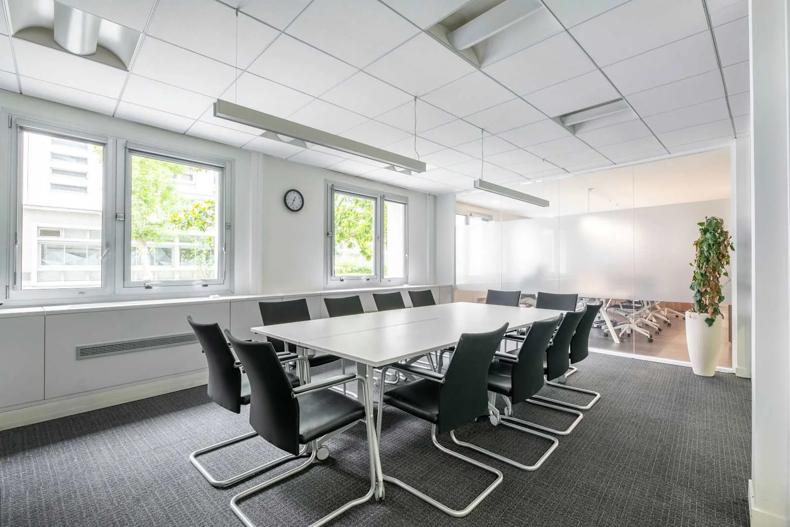 Regus NEUILLY, Pont de Neuilly, Salle de réunion 12 personnes, Neuilly-sur-Seine