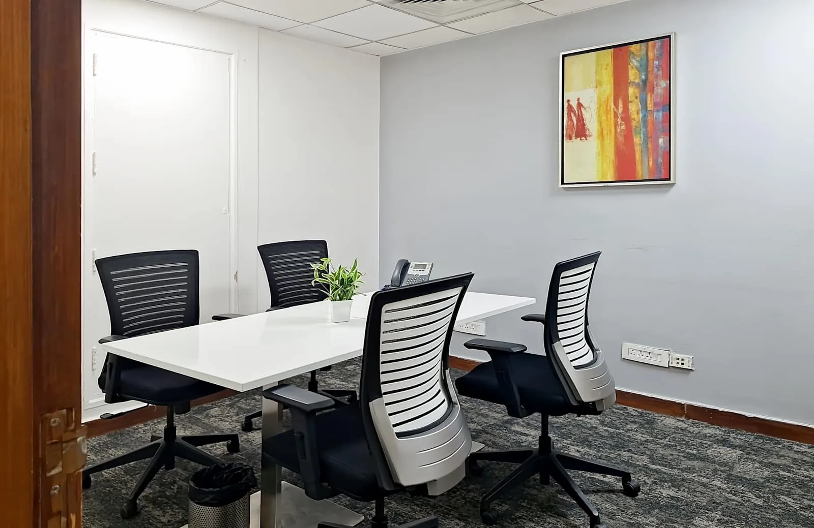 Regus NEW DELHI, Rectangle, Meeting room for 4 people, New Delhi