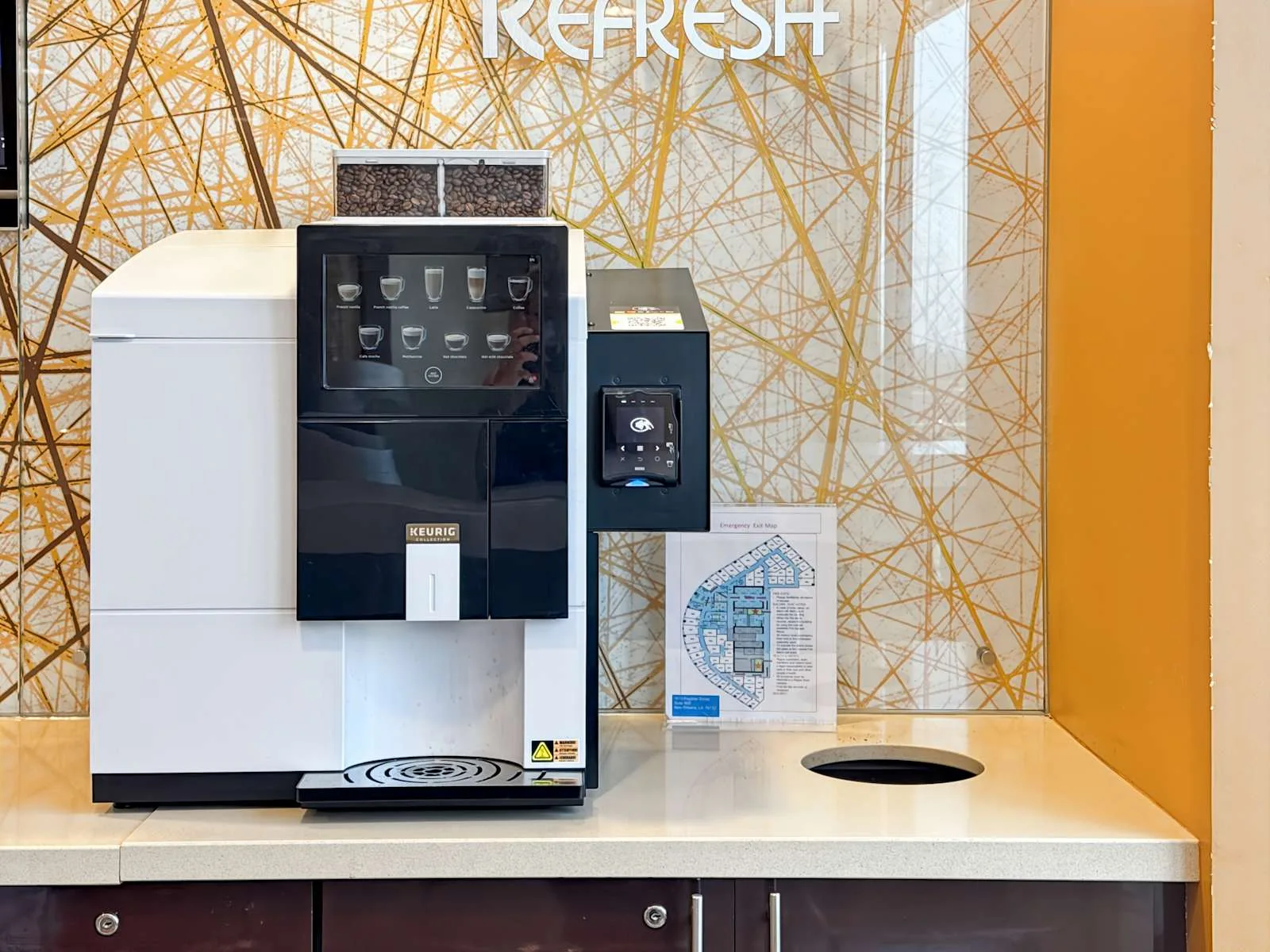 Regus LA, New Orleans - Downtown-Superdome, Kitchen, New Orleans, LA