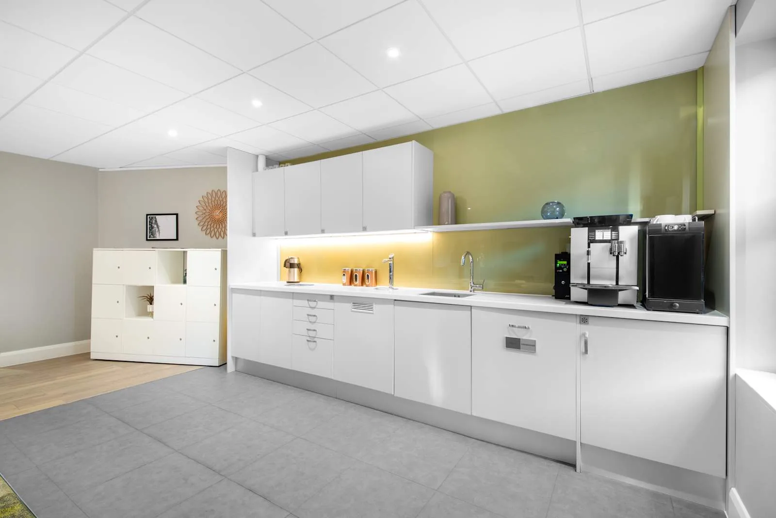 Regus NEWBURY, Oxford House, Kitchen, Newbury