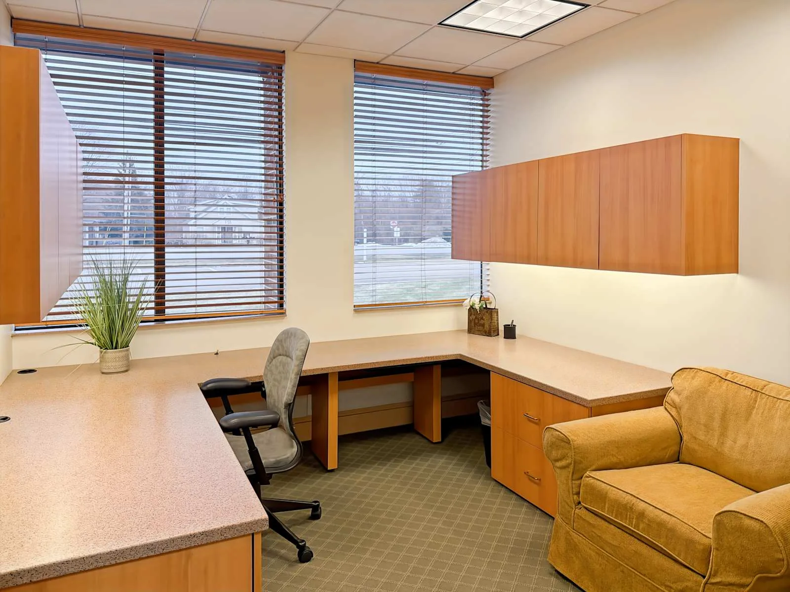 Regus NH, Bedford - South River Rd, Private office, 1 desk, Bedford, NH