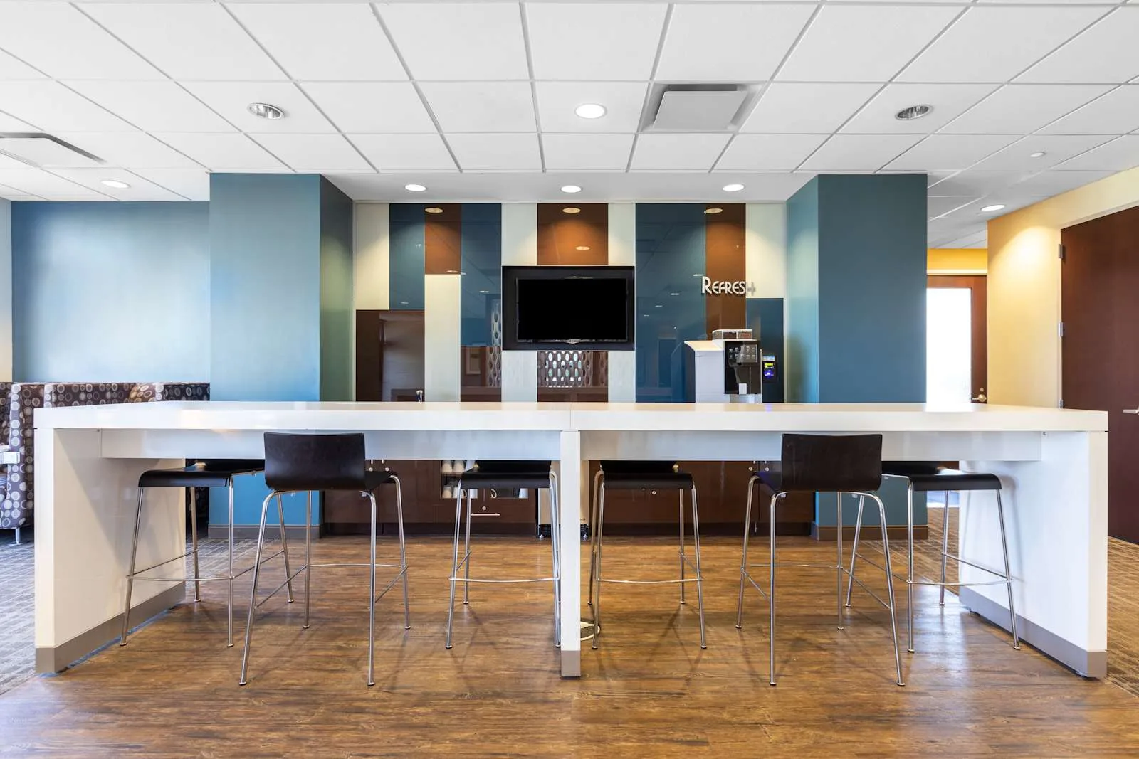 Regus NJ, Cherry Hill - Towne Place at Garden State Park, Cafeteria, Cherry Hill, NJ