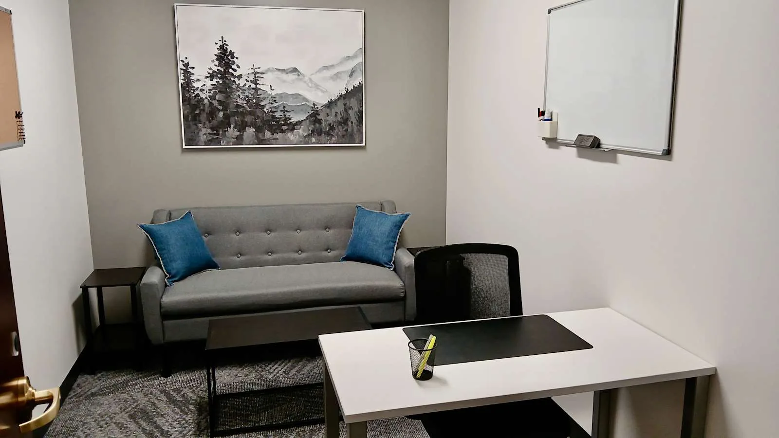 Regus NJ, Edison - Fieldcrest Avenue, Private office, 1 desk, Edison, NJ