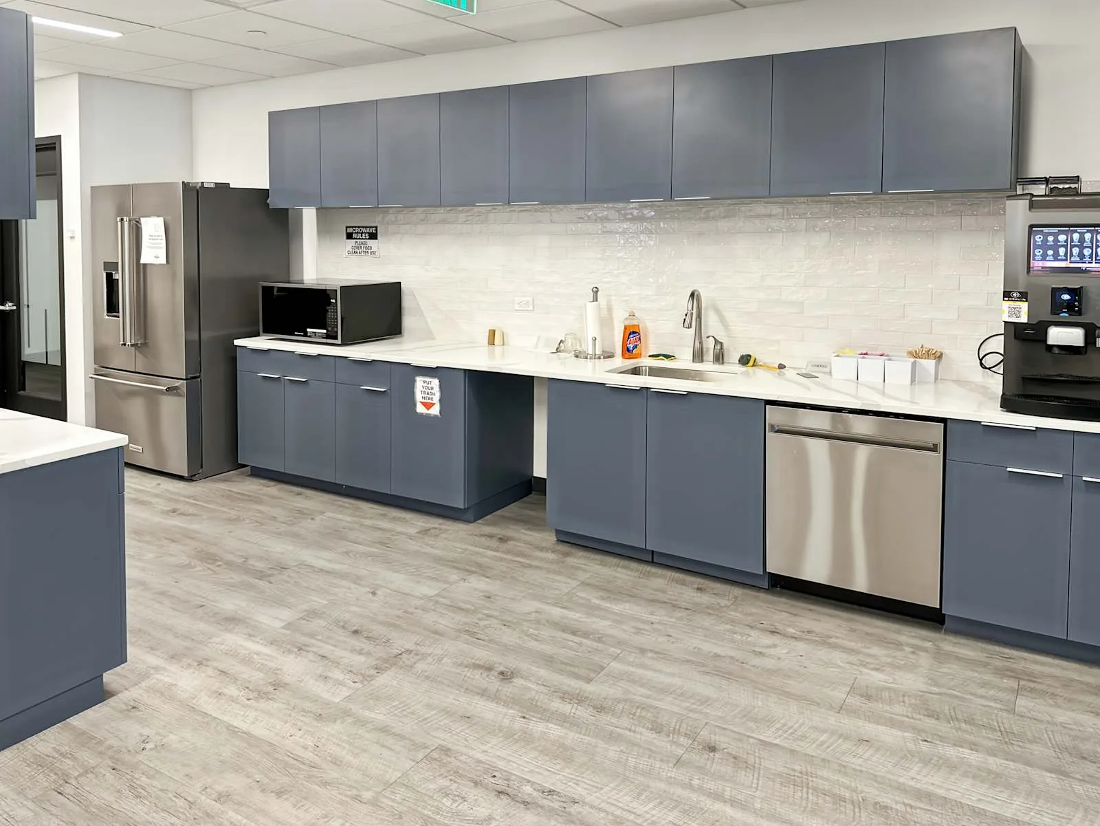 Regus NJ, Red Bank - Broad St, Kitchen, Red Bank, NJ