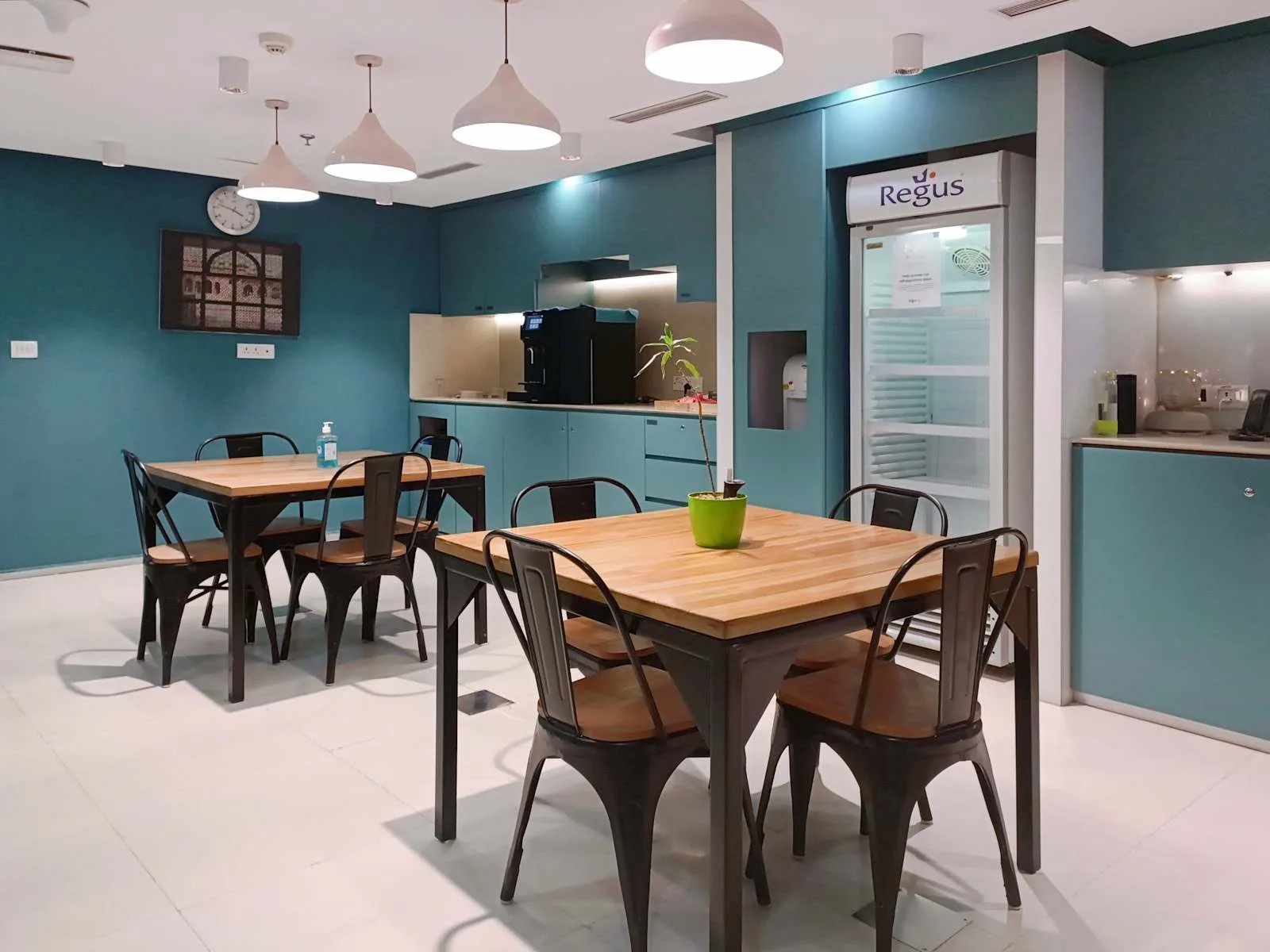 Regus NOIDA, Sec 62 – Green Boulevard, Kitchen, Noida