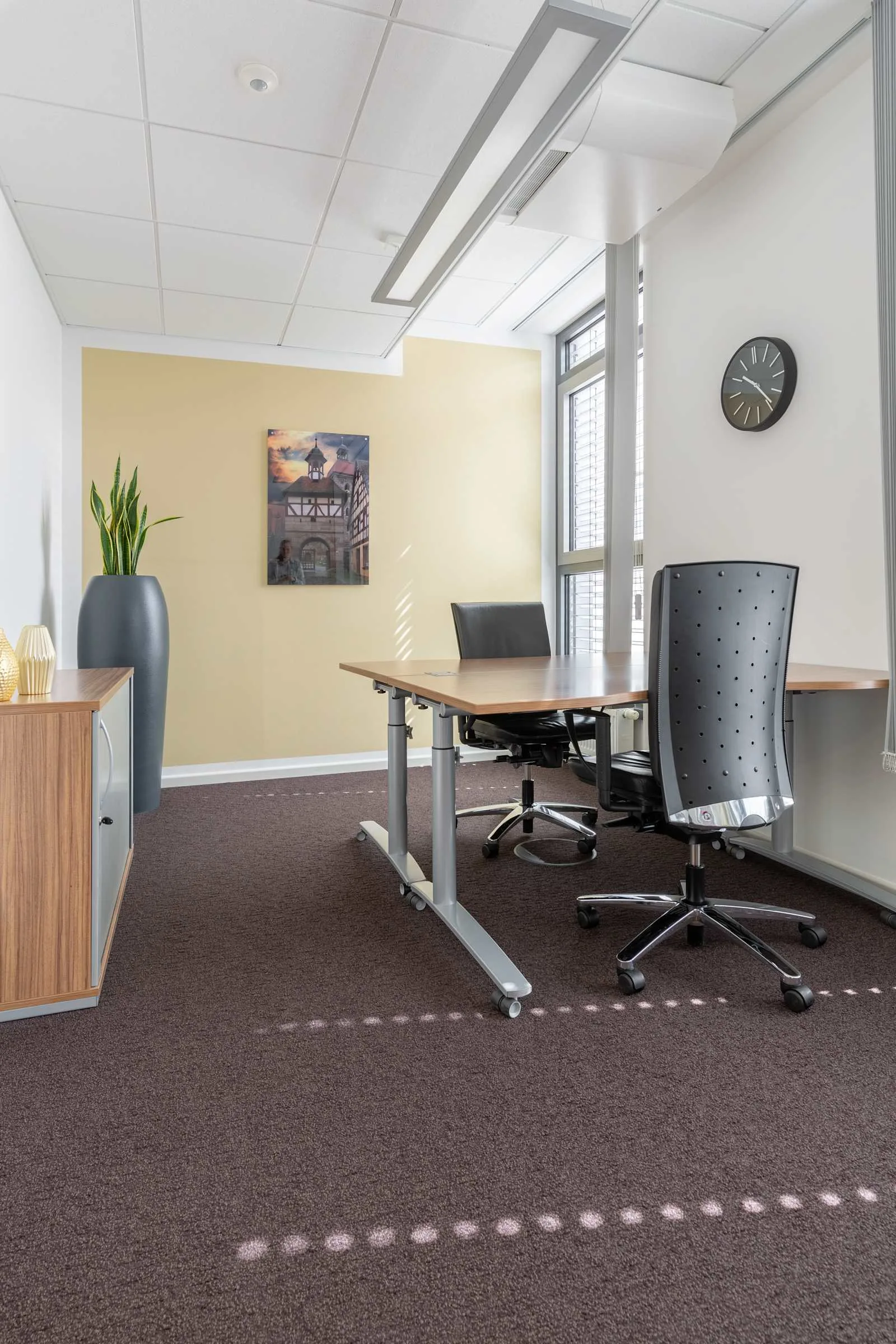 Regus NUREMBERG, ZeltnerEck, Privatbüro mit 2 Arbeitsplätzen, Nürnberg