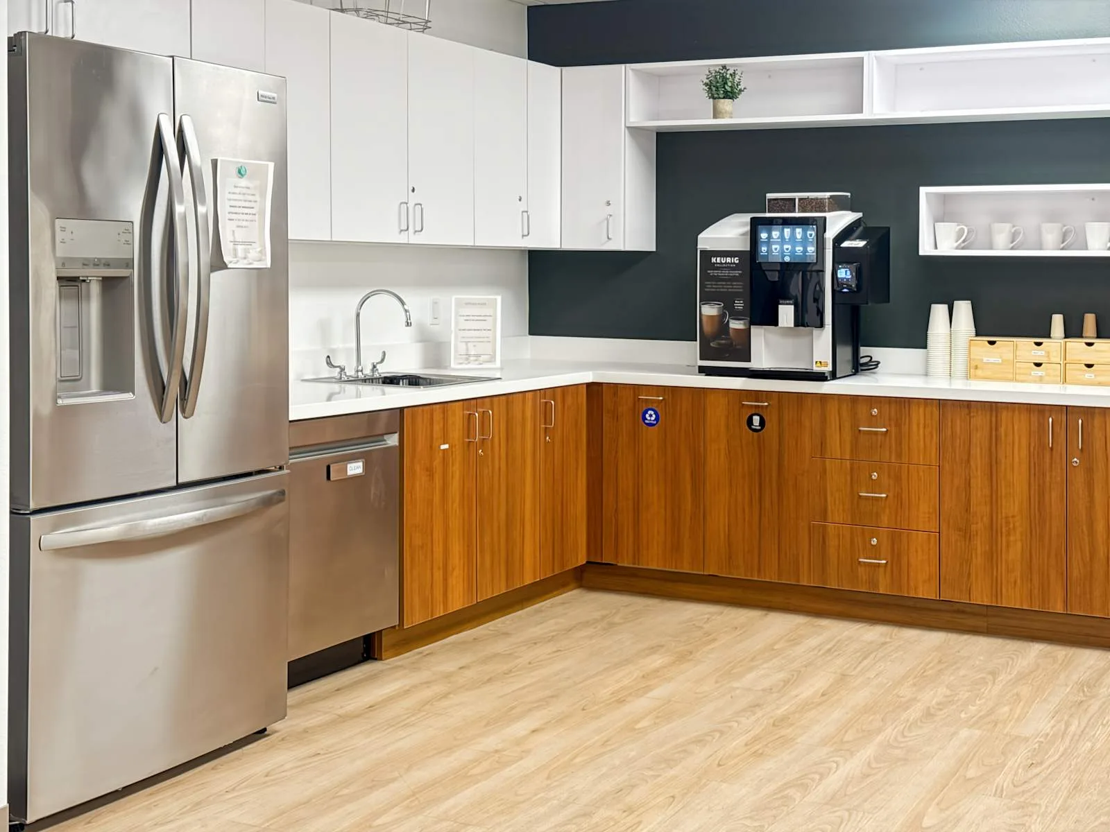 Regus NV, Las Vegas - Convention Center Dr., Kitchen, Las Vegas, NV