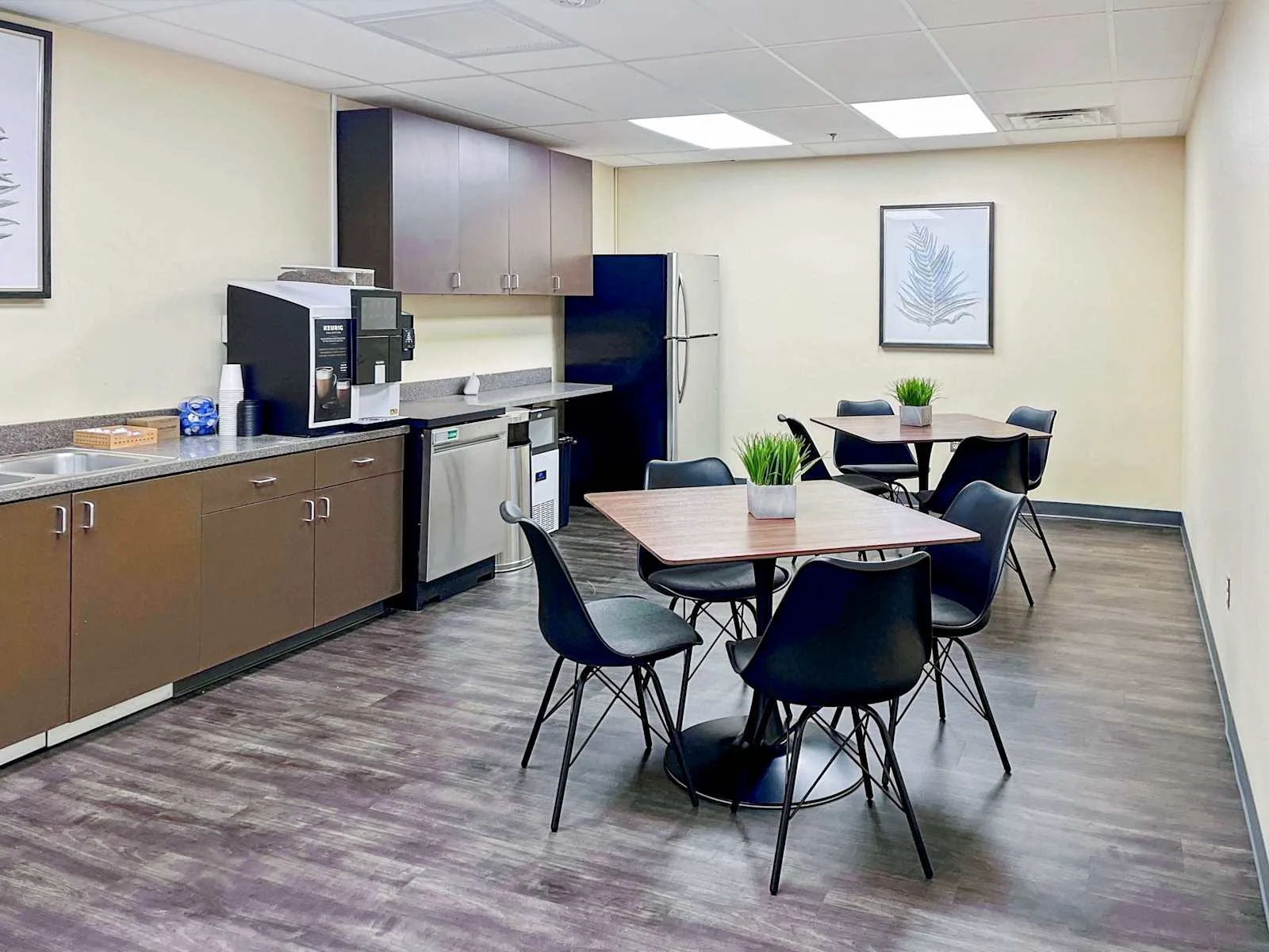 Regus NV, Las Vegas - South Maryland Parkway, Kitchen, Las Vegas, NV
