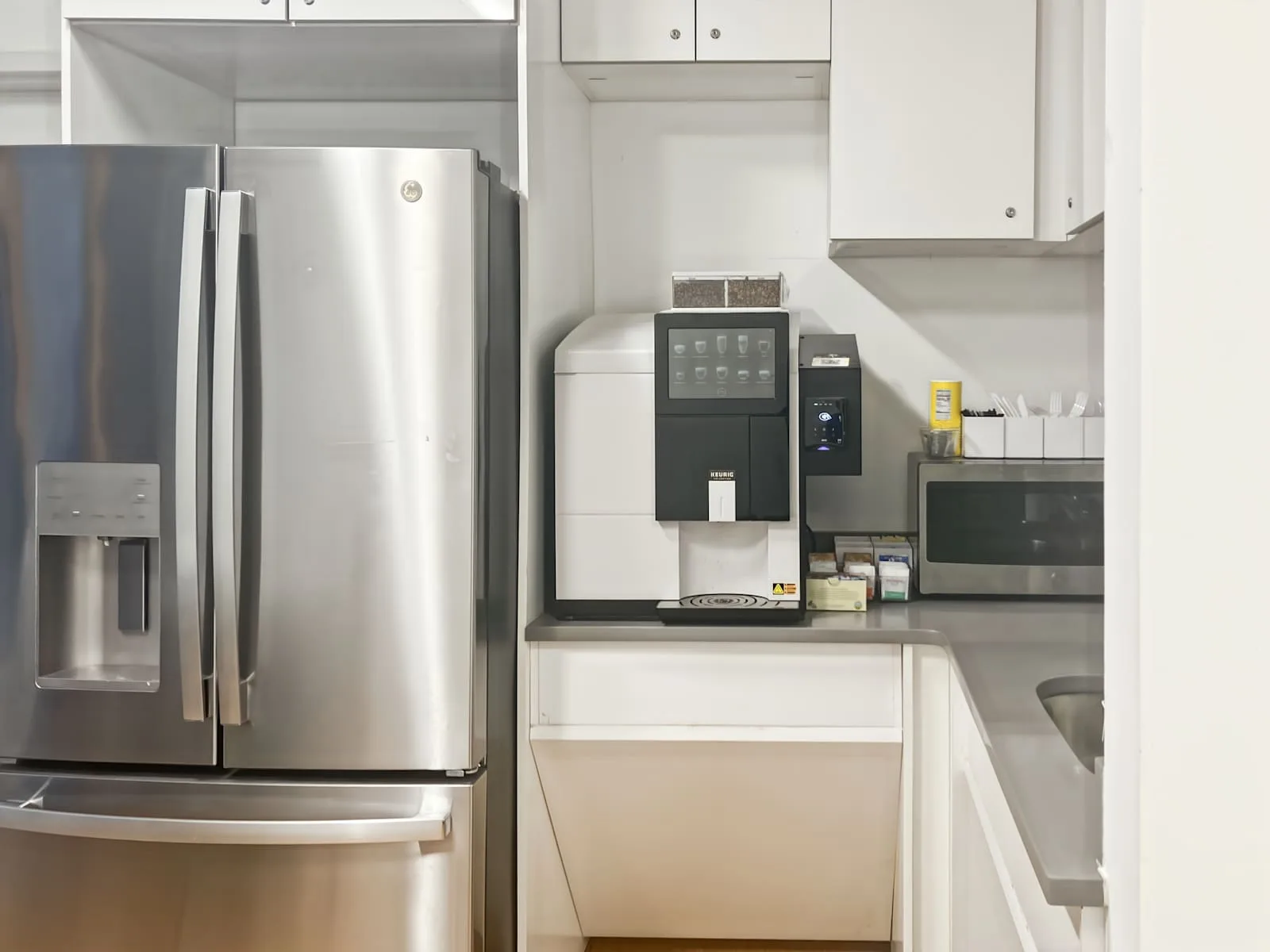 Regus NY, Bronx - Astor Avenue, Kitchen, Bronx, NY