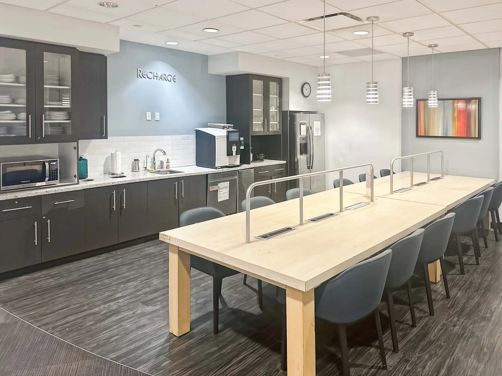 Regus NY, Brooklyn - Brooklyn Heights - MetroTech, Cafeteria, Brooklyn, NY