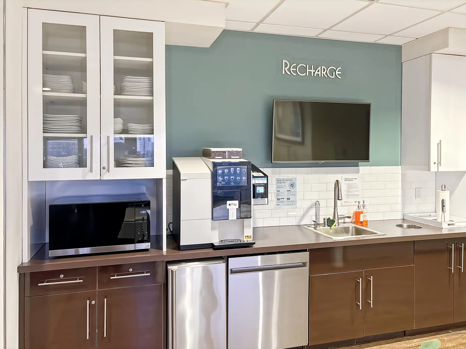 Regus NY, Forest Hills -Queens - Forest Hills Tower-Queens, Kitchen, Forest Hills, NY