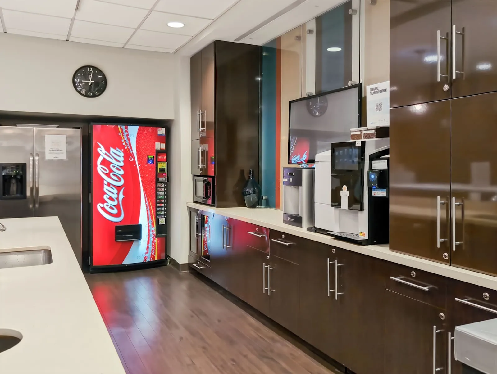 Regus NY, New York City - Americas Tower, Kitchen, New York, NY