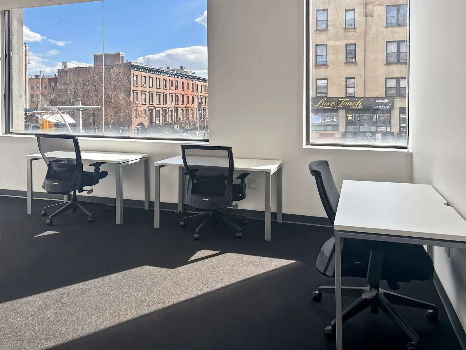 Regus NY, New York - W 125th St, Private office, 3 desks, New York, NY