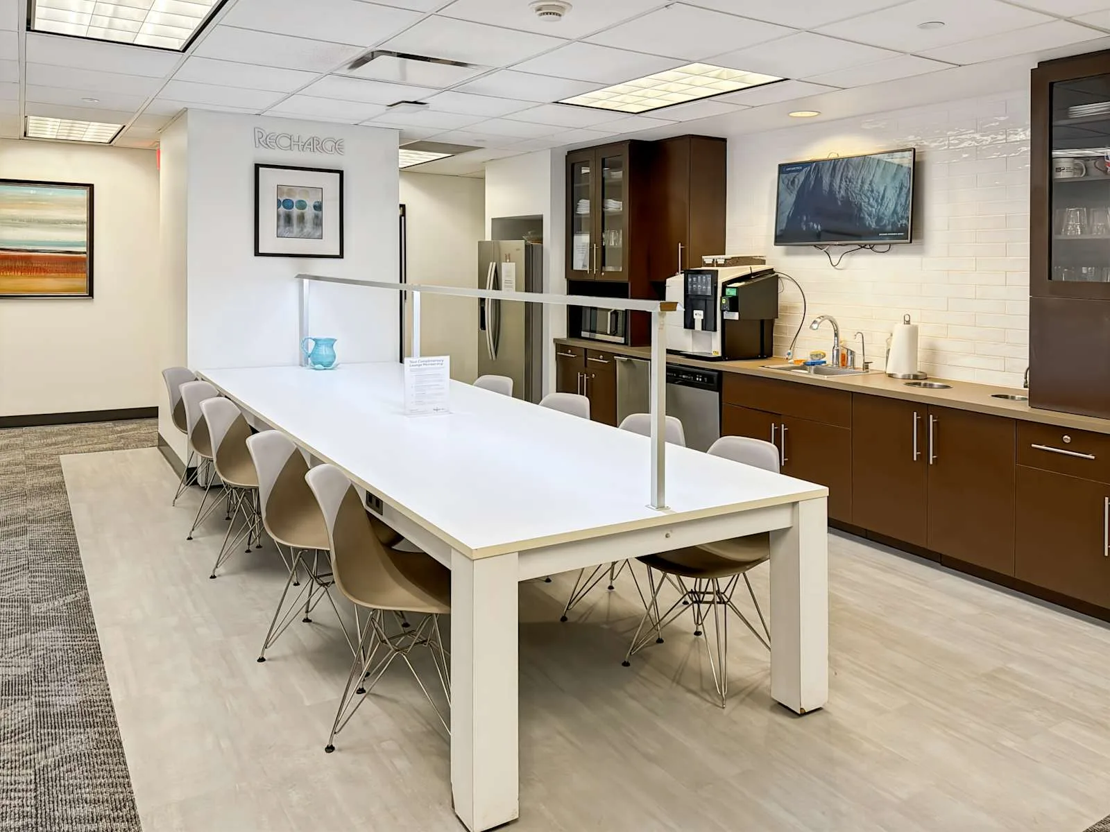 Regus NY, Valley Stream - Valley Stream, Cafeteria, Valley Stream, NY