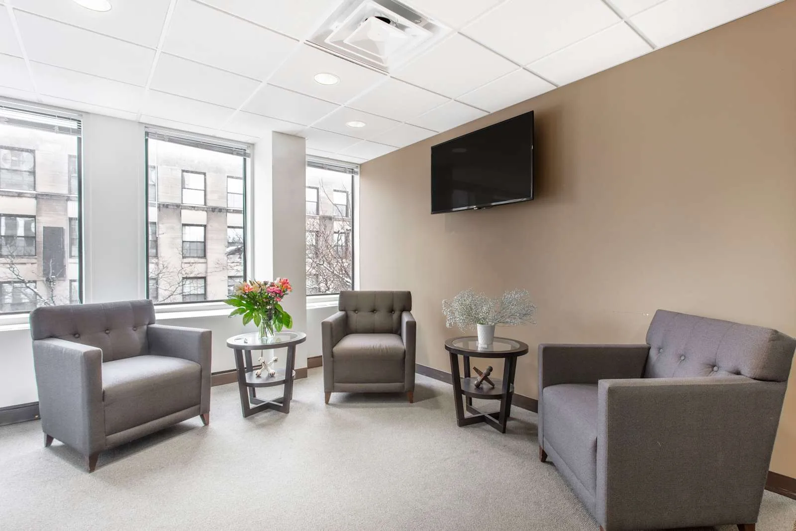 Regus IL, Oak Park - Oak Park, Lounge, Oak Park, IL