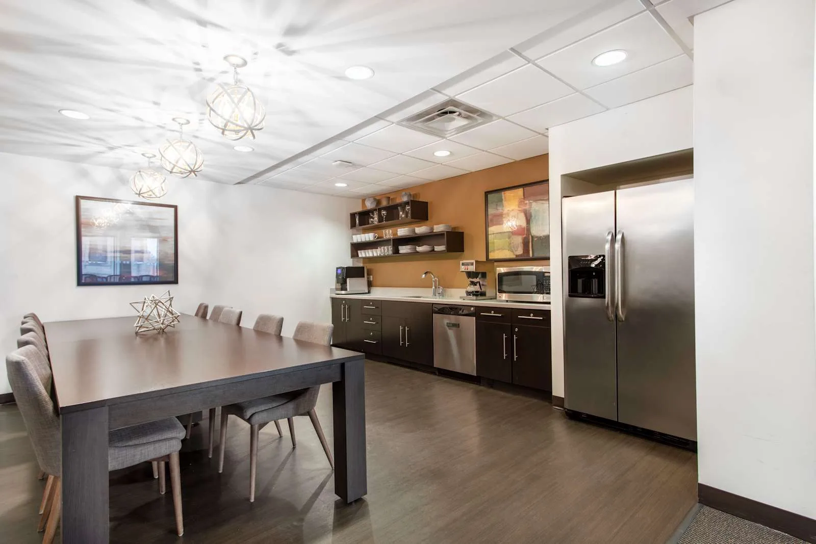 Regus IL, Oak Park - Oak Park, Kitchen, Oak Park, IL