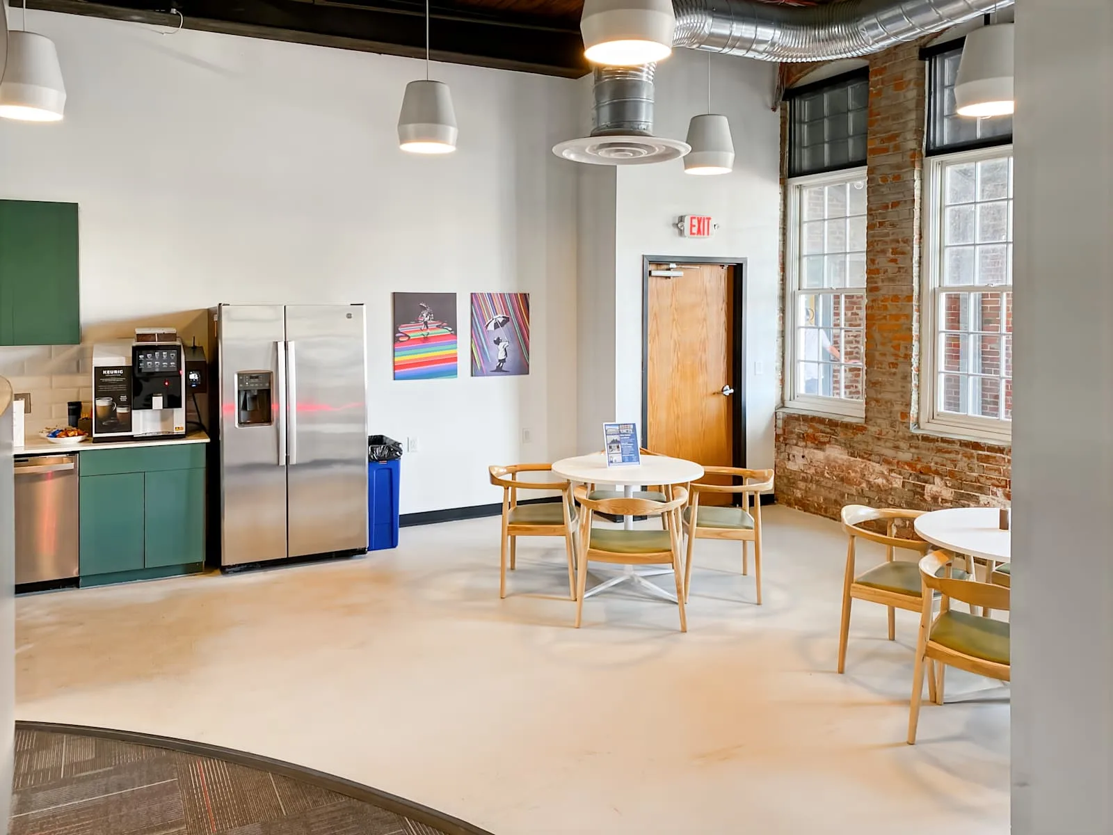 Regus OH, Columbus - Boltworks Bldg., Cafeteria, Columbus, OH