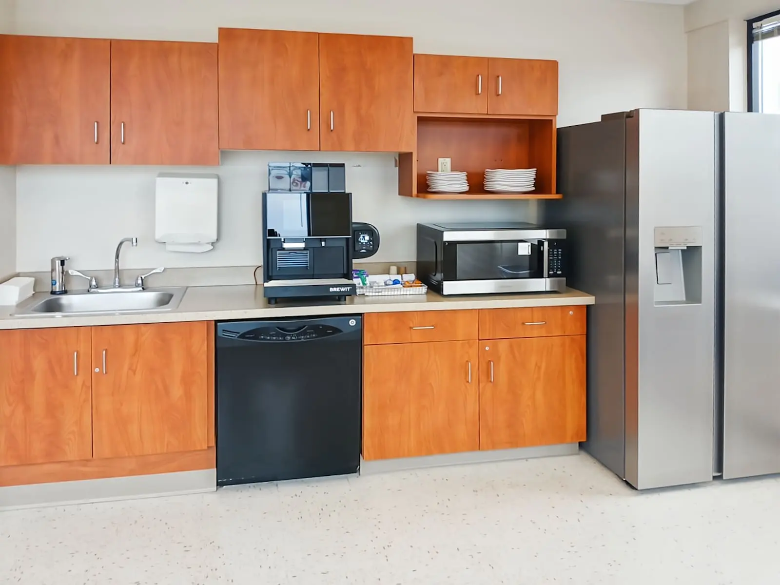 Regus OH, Uniontown - Corporate Woods Parkway, Kitchen, Uniontown, OH