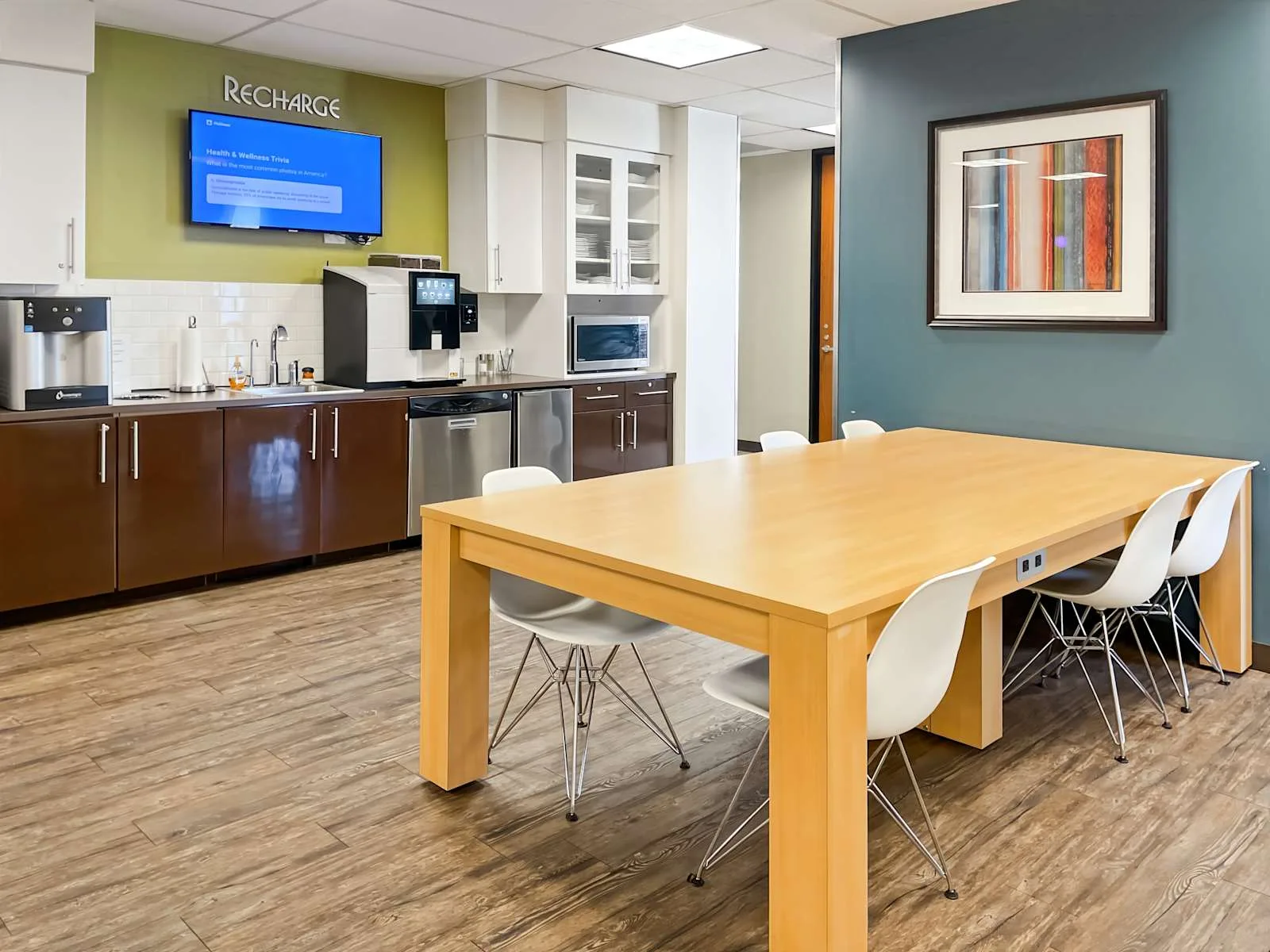 Regus OK, Tulsa - Kennedy Building, Kitchen, Tulsa, OK