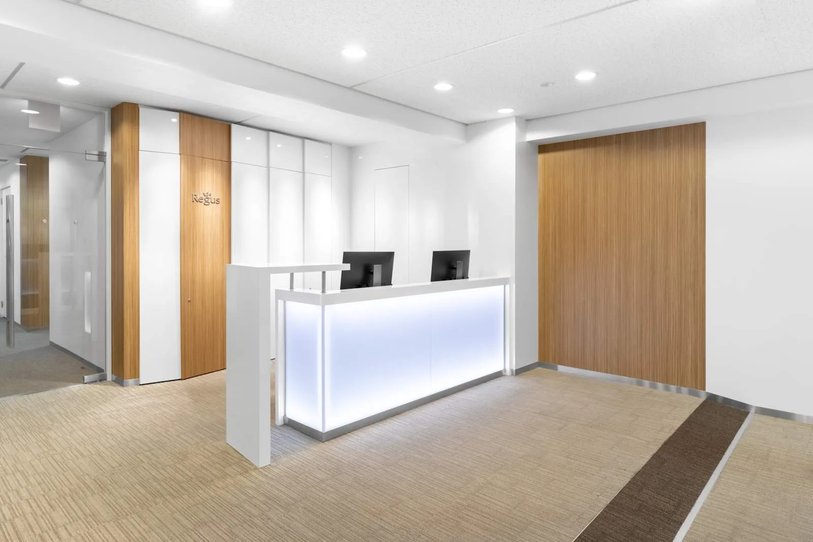 Regus OKAYAMA, Daiichi Central、受付、Okayama