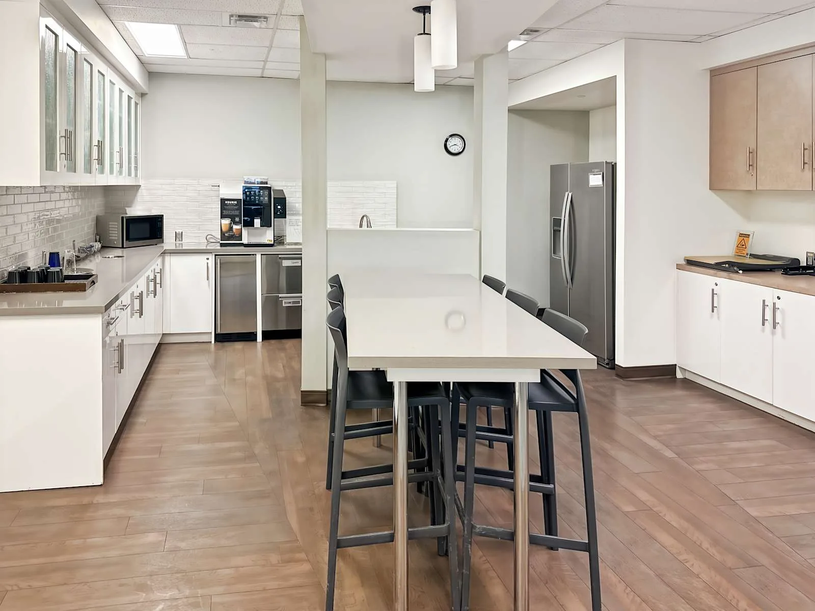 Regus ON, London – London City Centre, Cuisine, London, ON