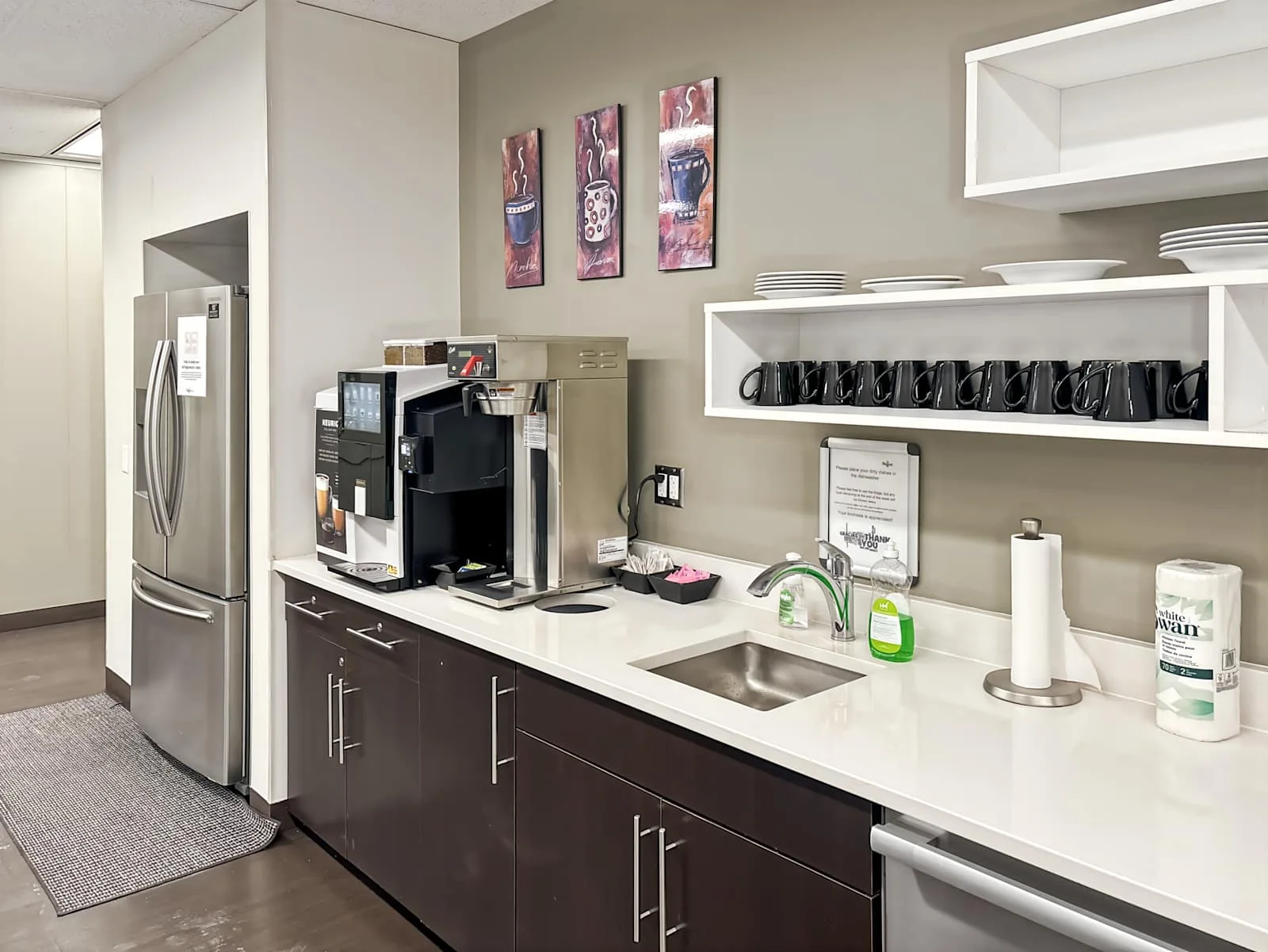 Regus ON, Mississauga - Robert Speck 2 (HQ), Kitchen, Mississauga, ON
