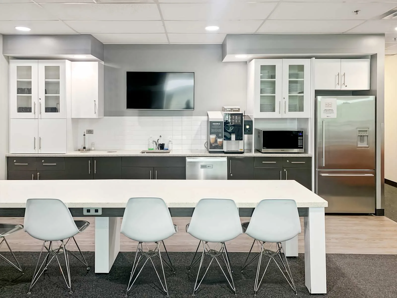 Regus ON, Richmond Hill - Richmond Hill, Kitchen, Richmond Hill, ON
