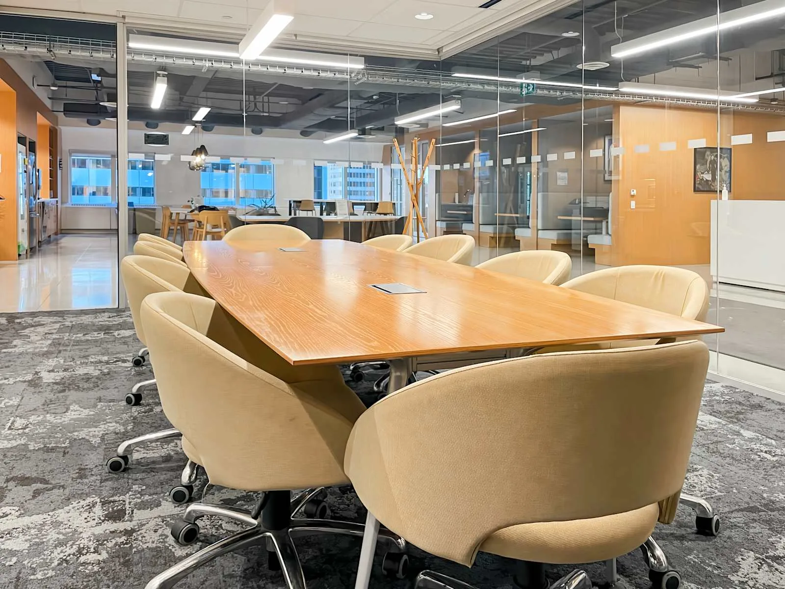 Regus ON, Toronto - Exchange Tower, Salle de réunion 12 personnes, Toronto, ON