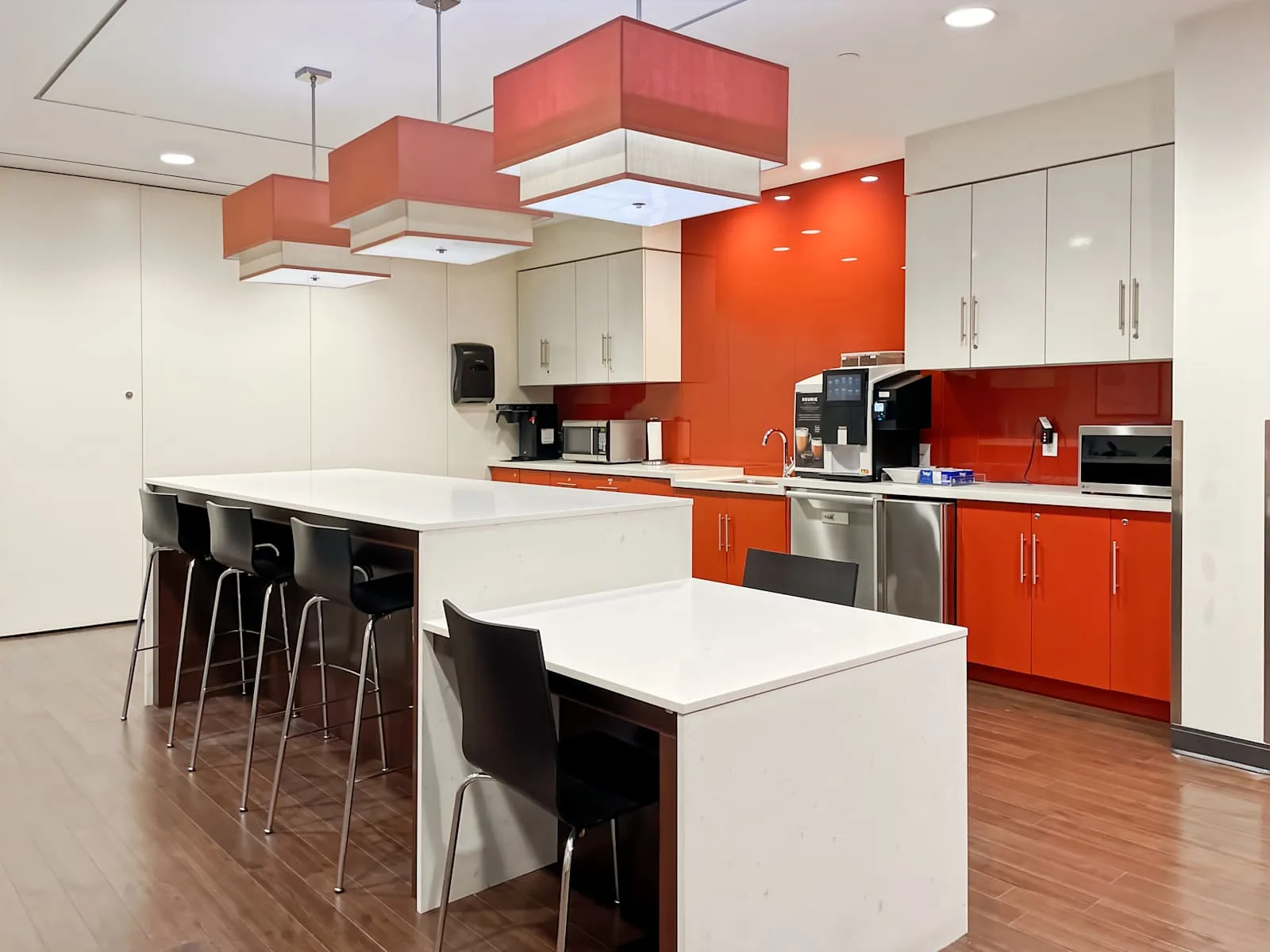 Regus ON, Toronto - First Canadian Place, Cuisine, Toronto, ON