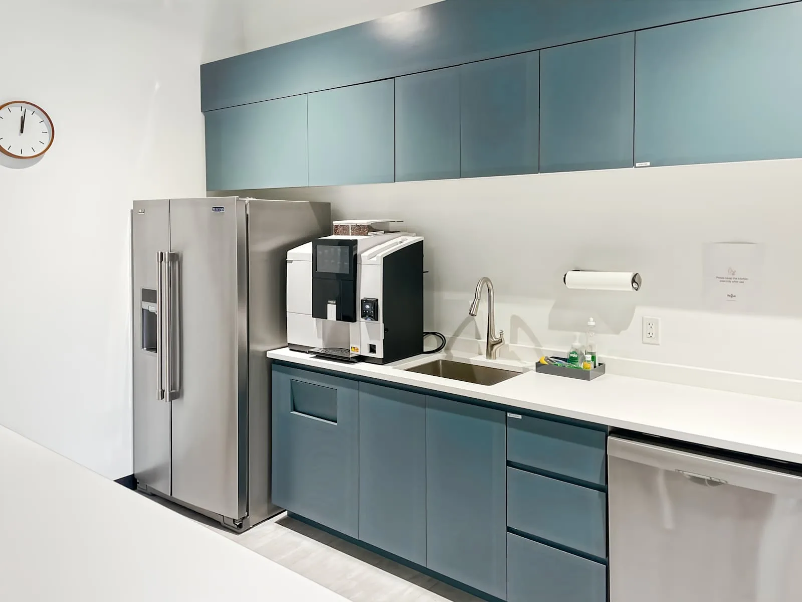 Regus ON, Toronto - Powerhouse St, Kitchen, Toronto, ON