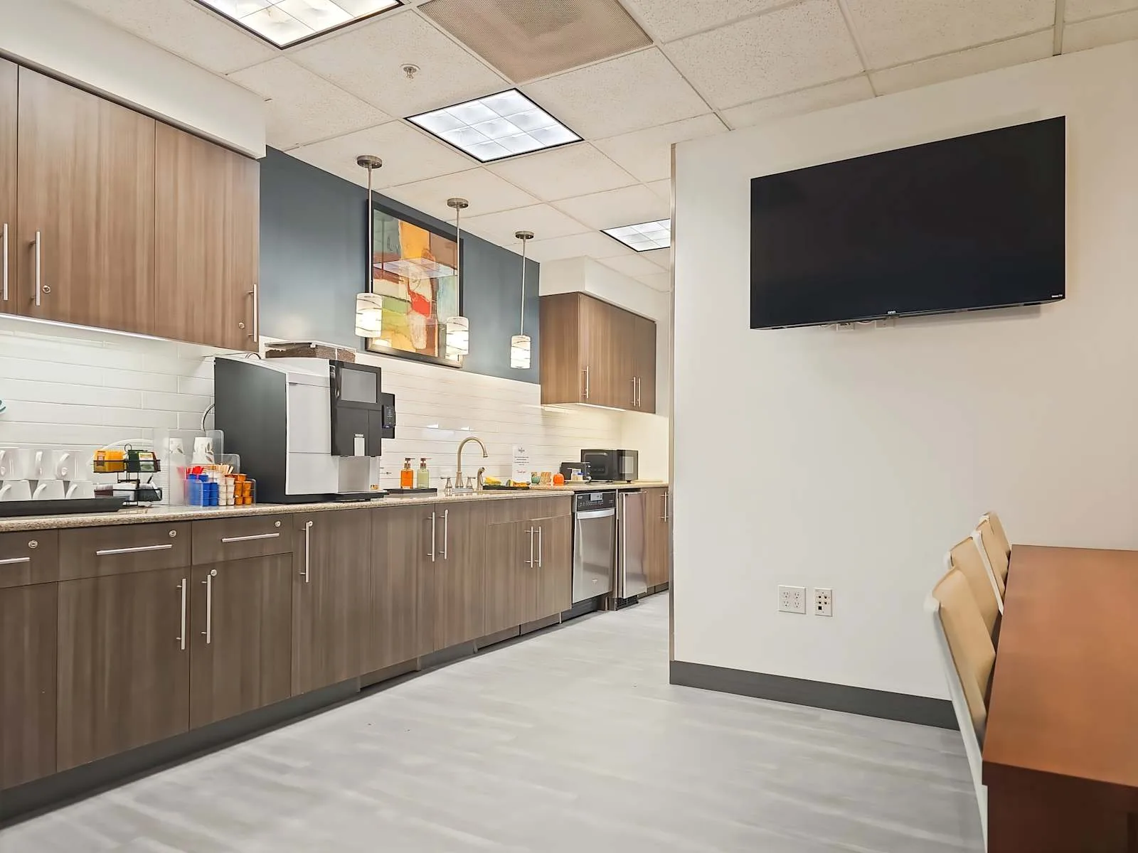 Regus OR, Lake Oswego - Kruse Way, Kitchen, Lake Oswego, OR