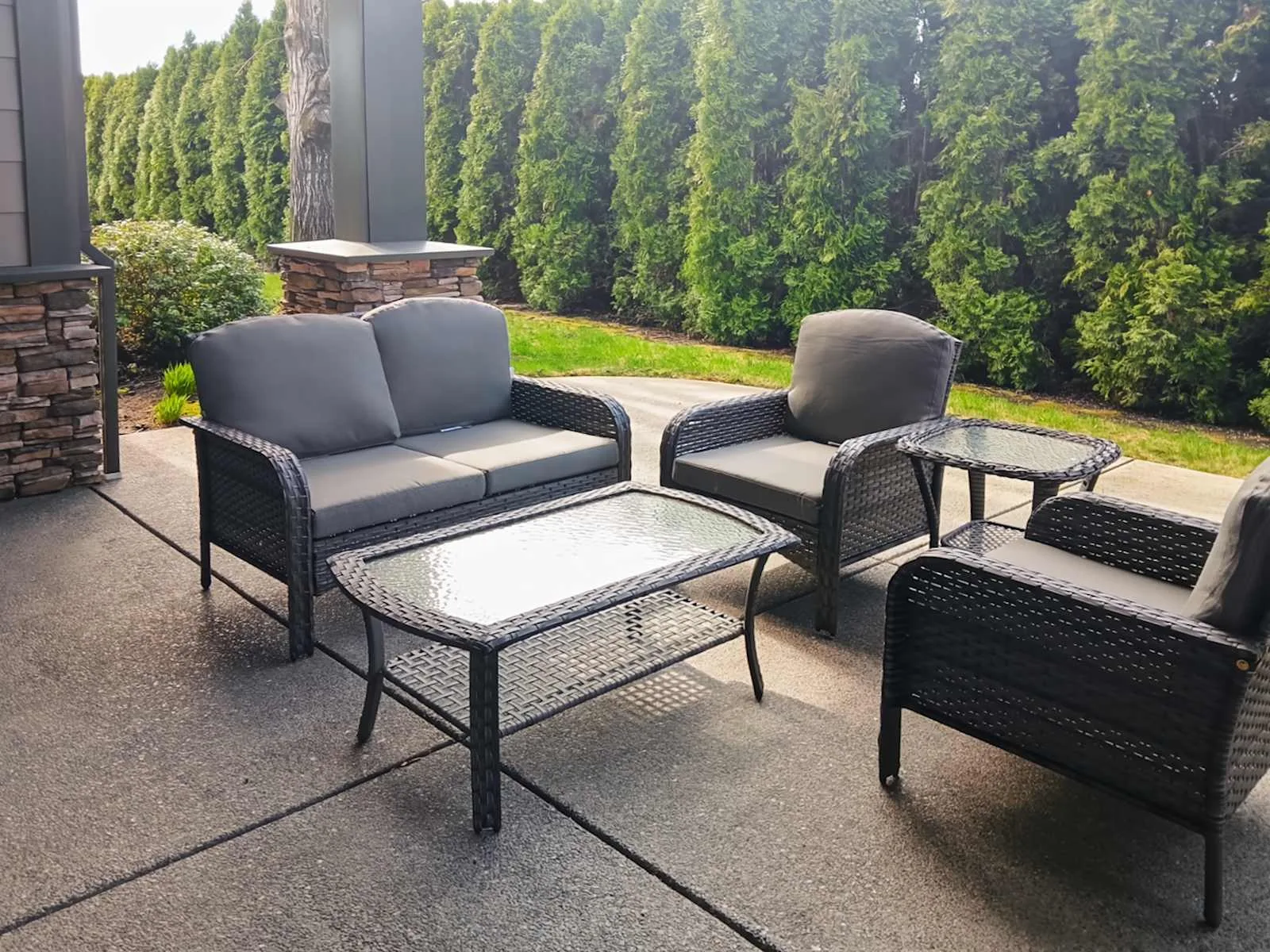 Regus OR, Medford - National Dr, Terrace and outdoor space, Medford, OR