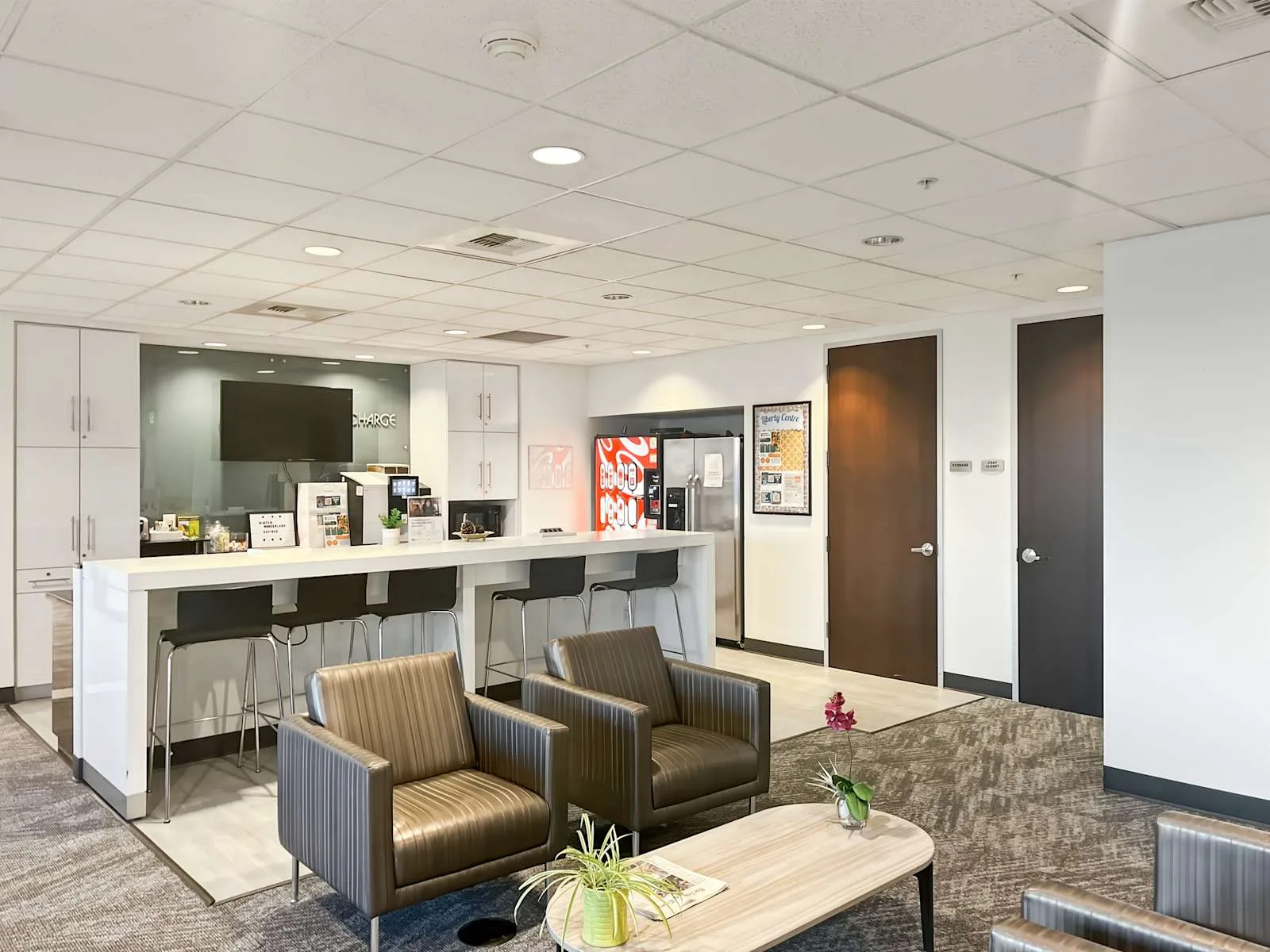 Regus OR, Portland - Liberty Centre, Kitchen, Portland, OR