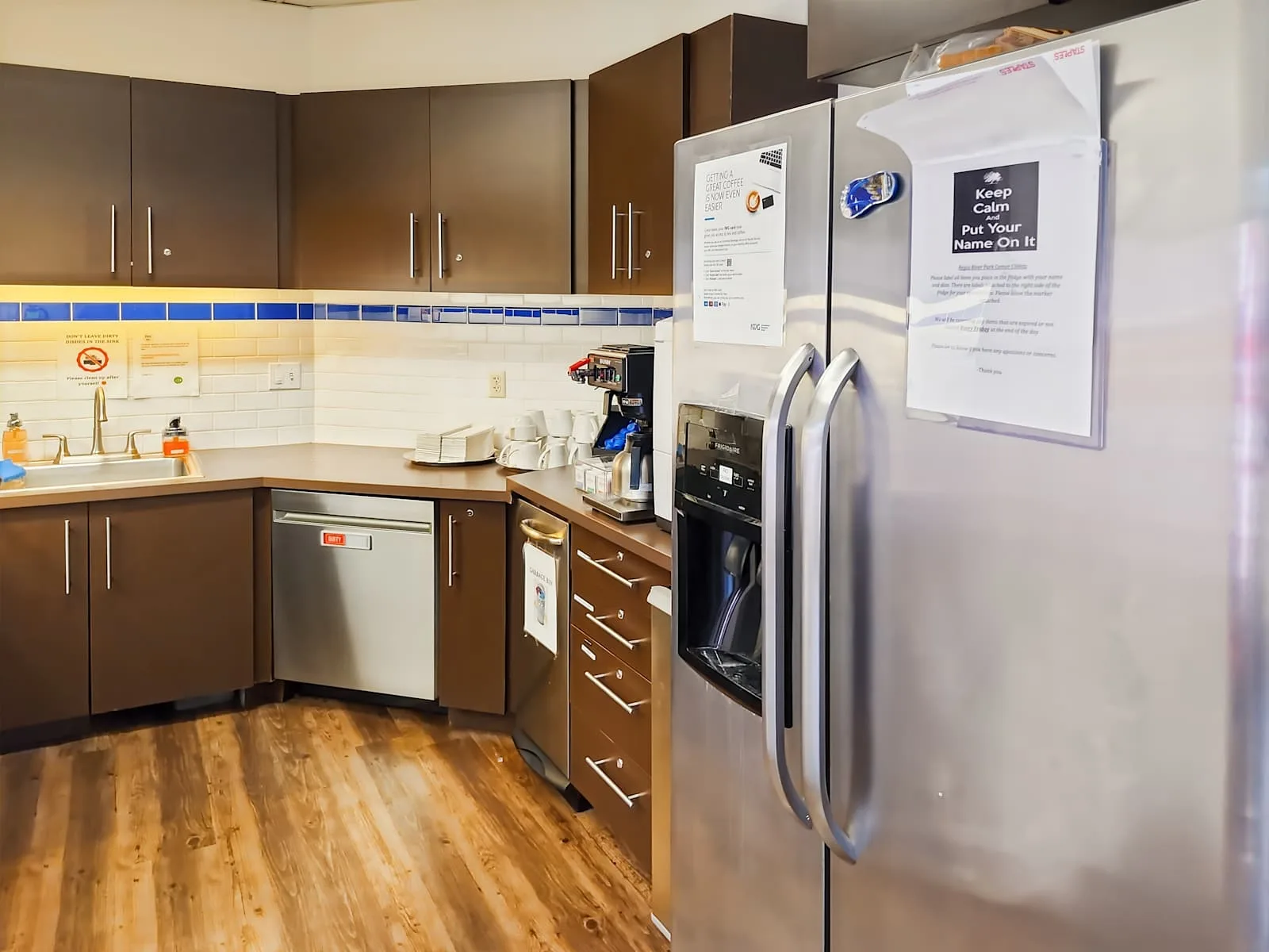 Regus OR, Portland - River Park Center, Kitchen, Portland, OR