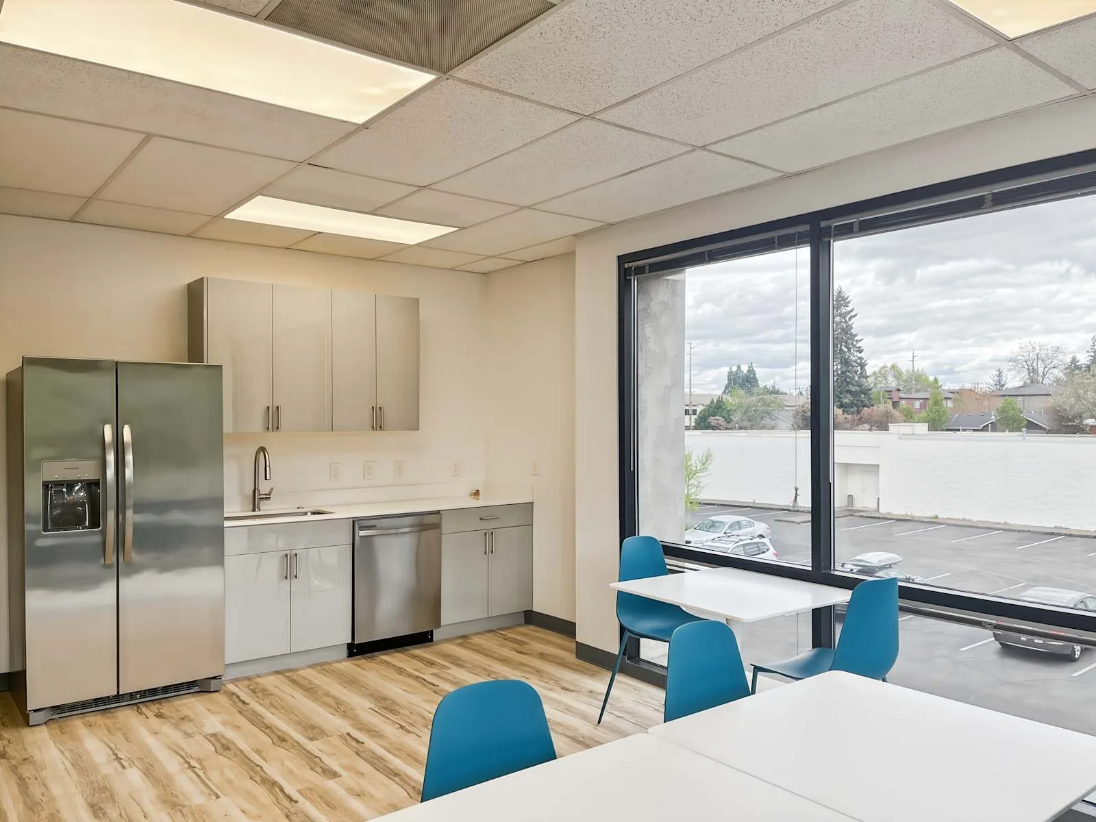 Regus OR, Portland - SE 98th Ave, Kitchen, Portland, OR