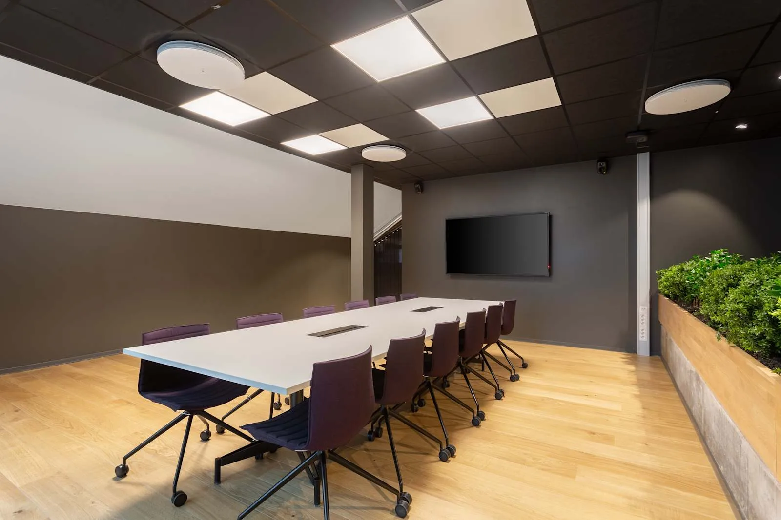 Regus Oslo, Nydalen Conference Centre, Møterom for 10 personer, Oslo