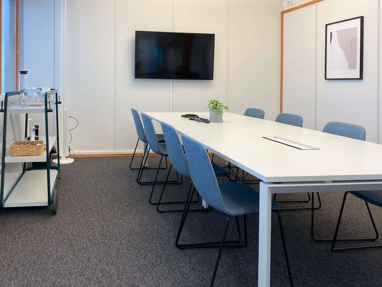 Regus Oulu, Pilot Business Park, Meeting room for 8 people, Oulu
