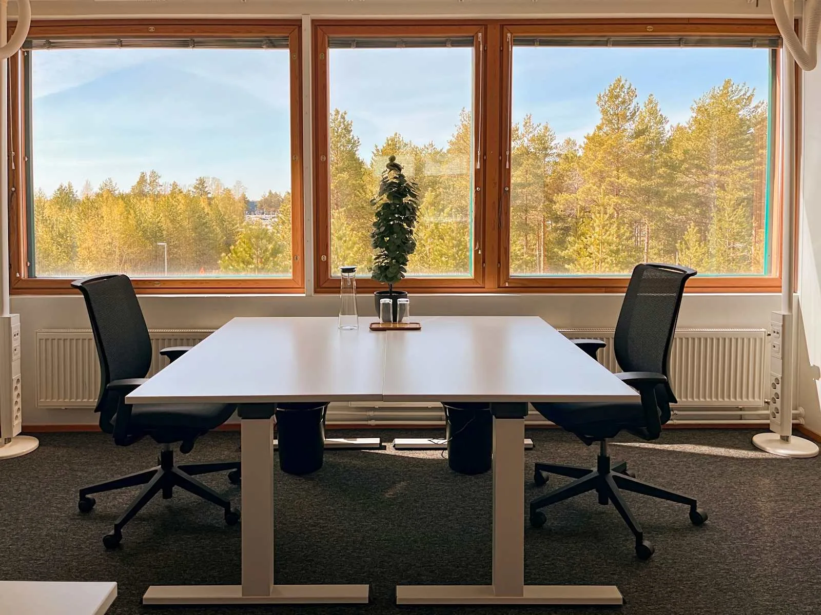 Regus Oulu, Pilot Business Park, Private office, 2 desks, Oulu