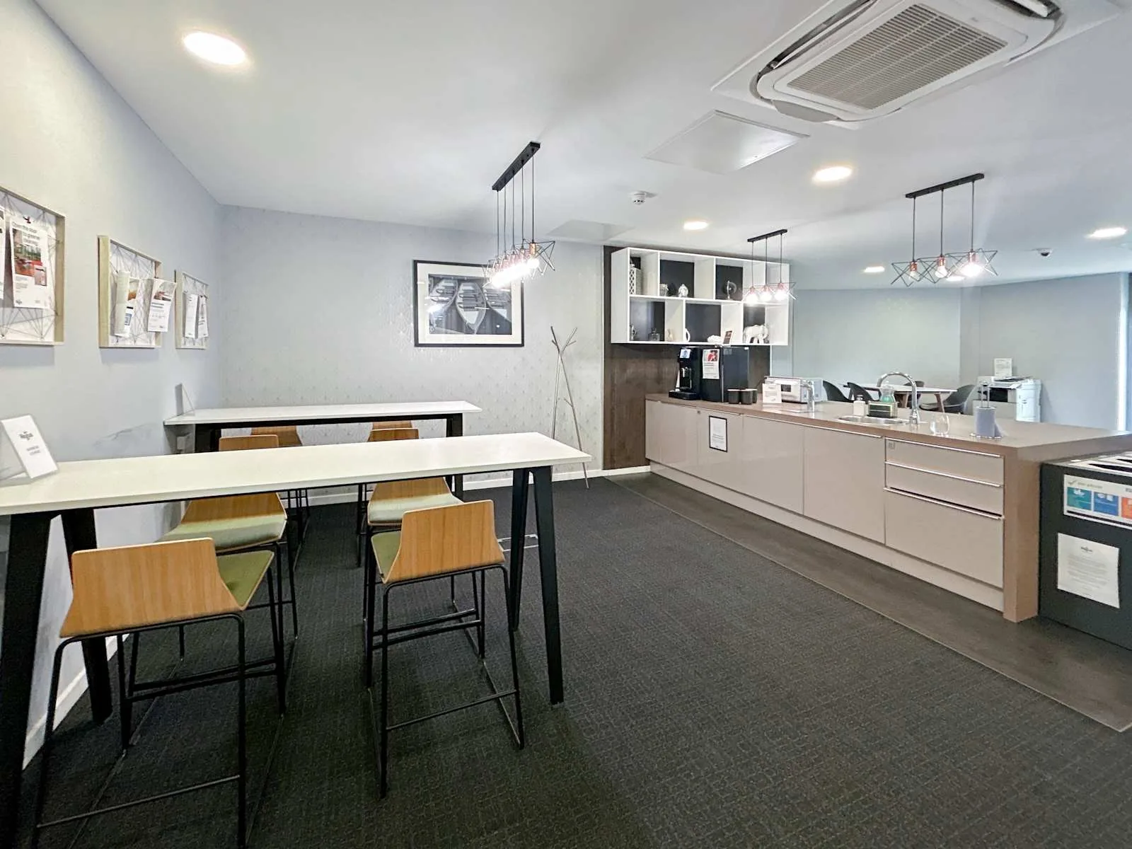 Regus OXFORD, Oxford Science, Cafeteria, Oxford