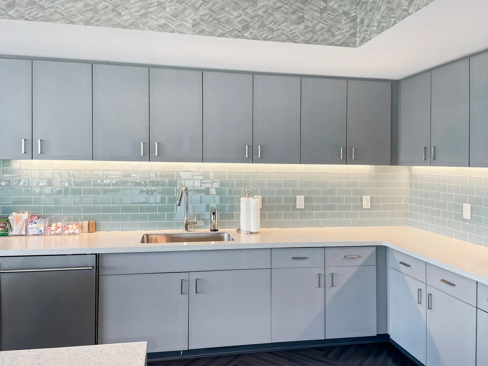 Regus PA, Bridgeville - Abele Rd, Kitchen, Bridgeville, PA