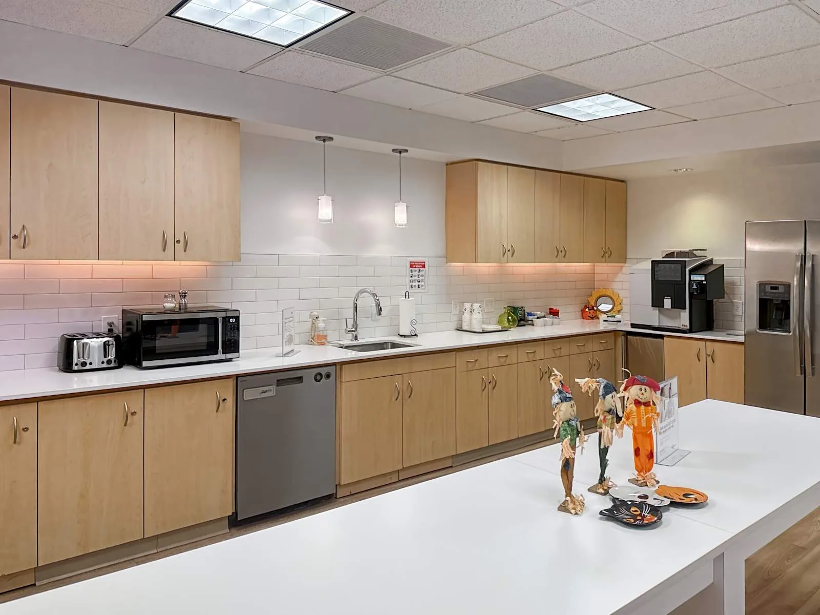 Regus PA, Pittsburgh - Foster Plaza, Kitchen, Pittsburgh, PA