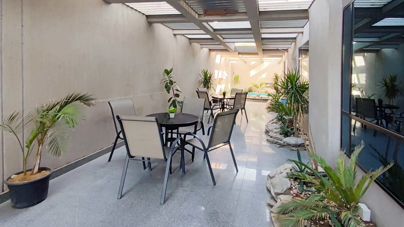 Regus Paramount Sheraton Heliopolis - EGP، تراس ومساحة خارجية، شيراتون