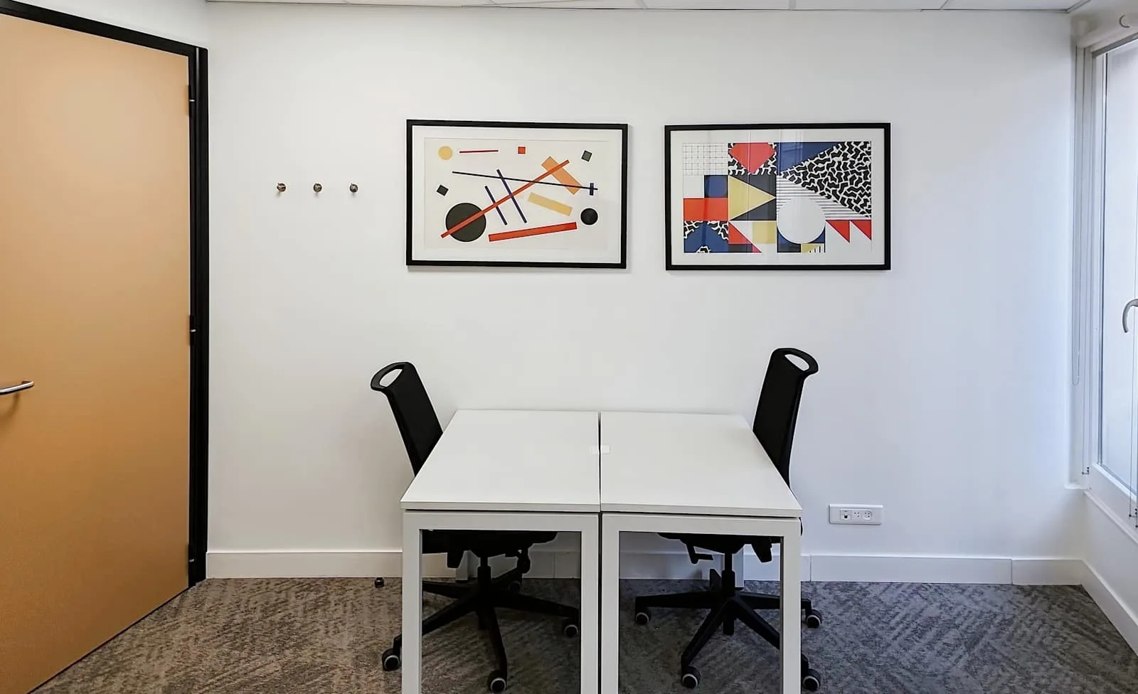 Regus Paris, 2 Rue Jean Lantier, Bureau privatif 2 postes, Paris 1er