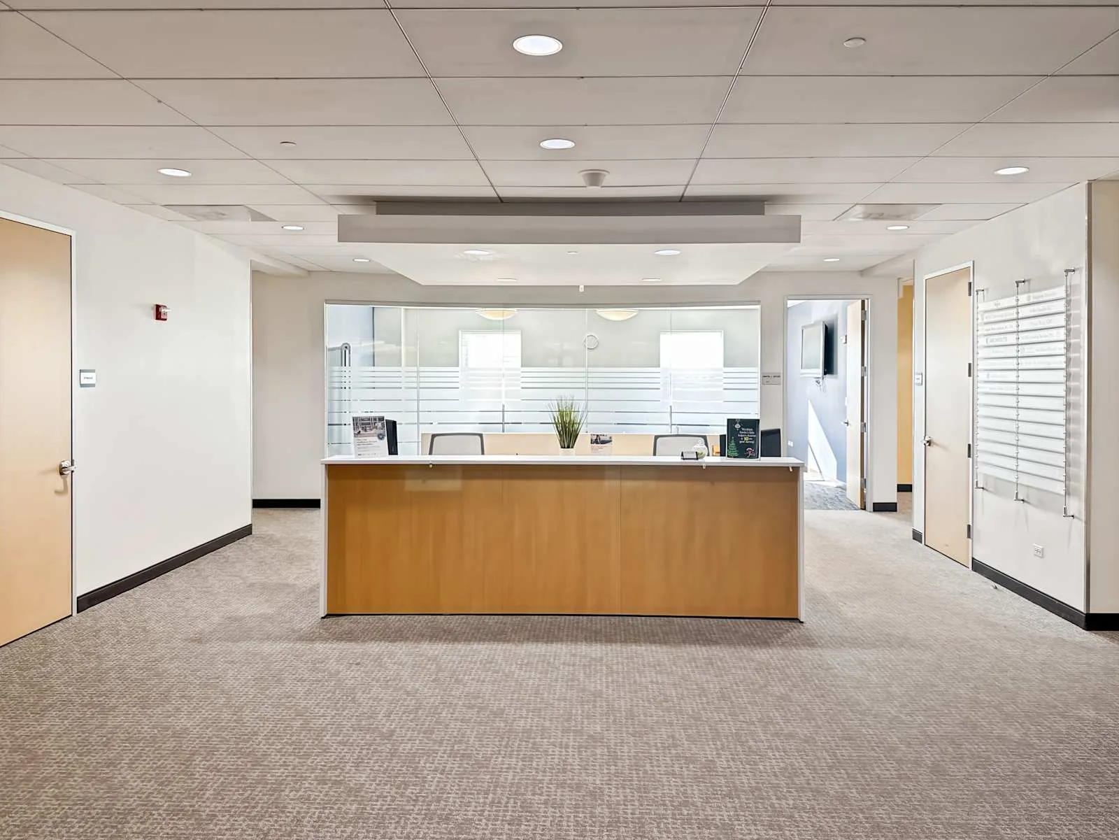 Regus IL, Park Ridge - Park Ridge Plaza, Reception, Park Ridge, IL