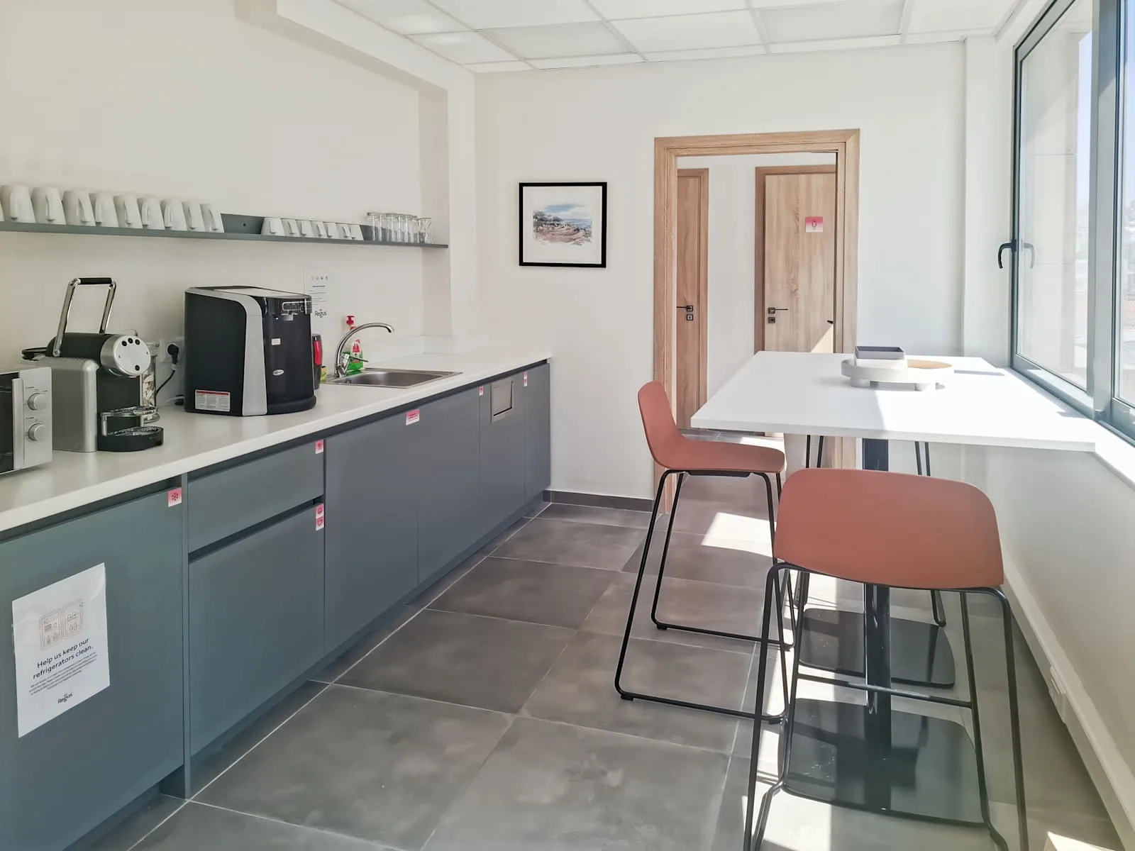 Regus Piraeus, Akti Kondili, Κουζίνα, Πειραιάς